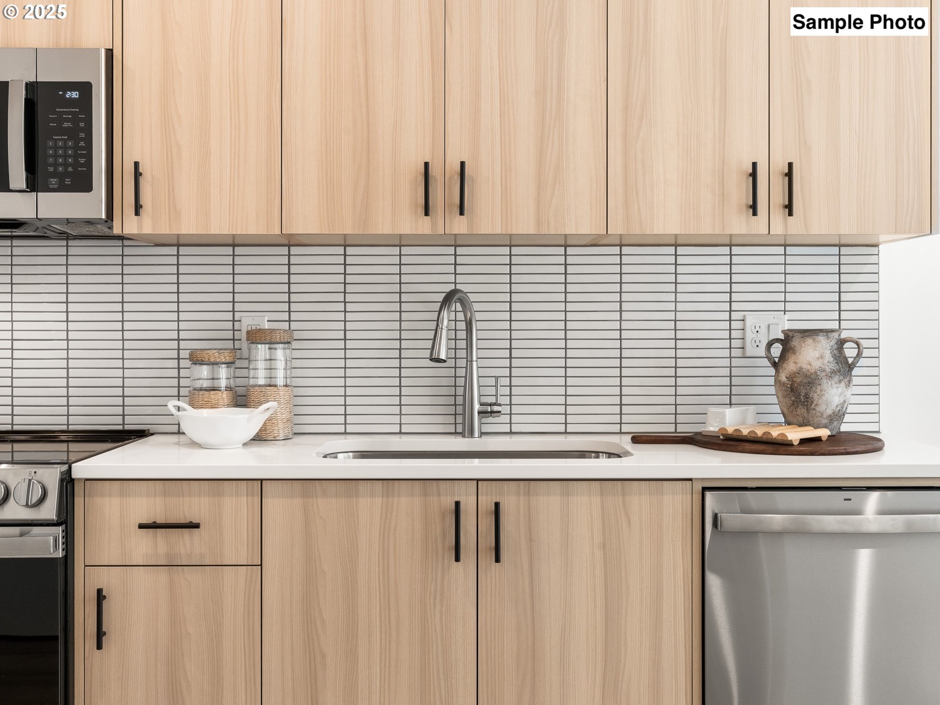 Photo #5: 641072206 Listing: Photo #5