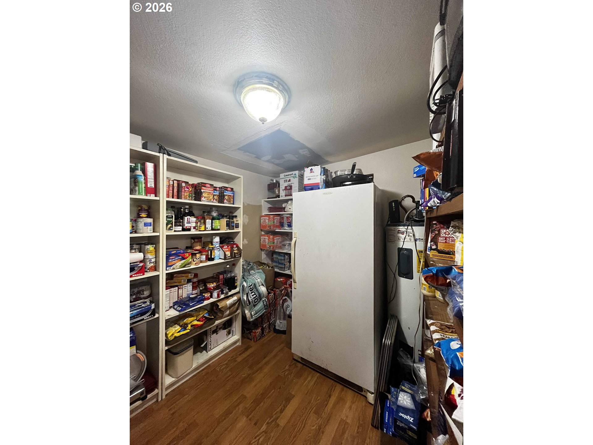 1890 37TH ST, Florence, OR, 97439