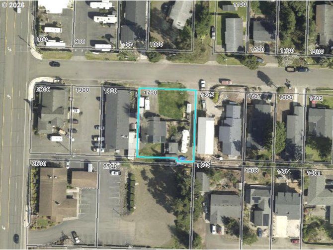 1890 37TH ST, Florence, OR, 97439