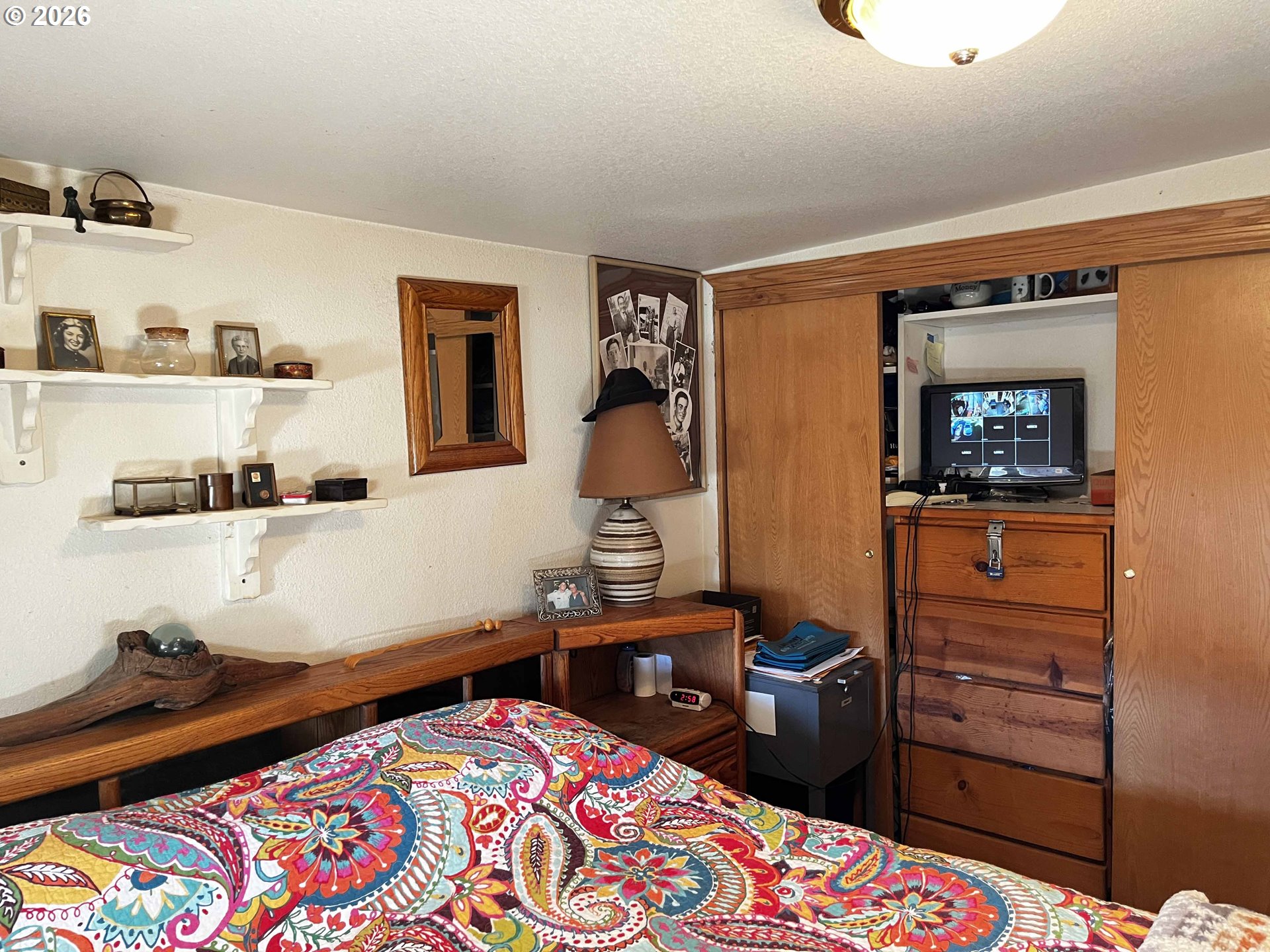 1890 37TH ST, Florence, OR, 97439