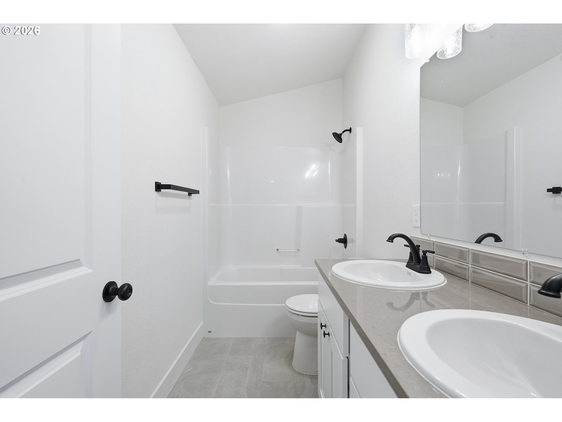 Photo #19: 641392330 Listing: Photo #19