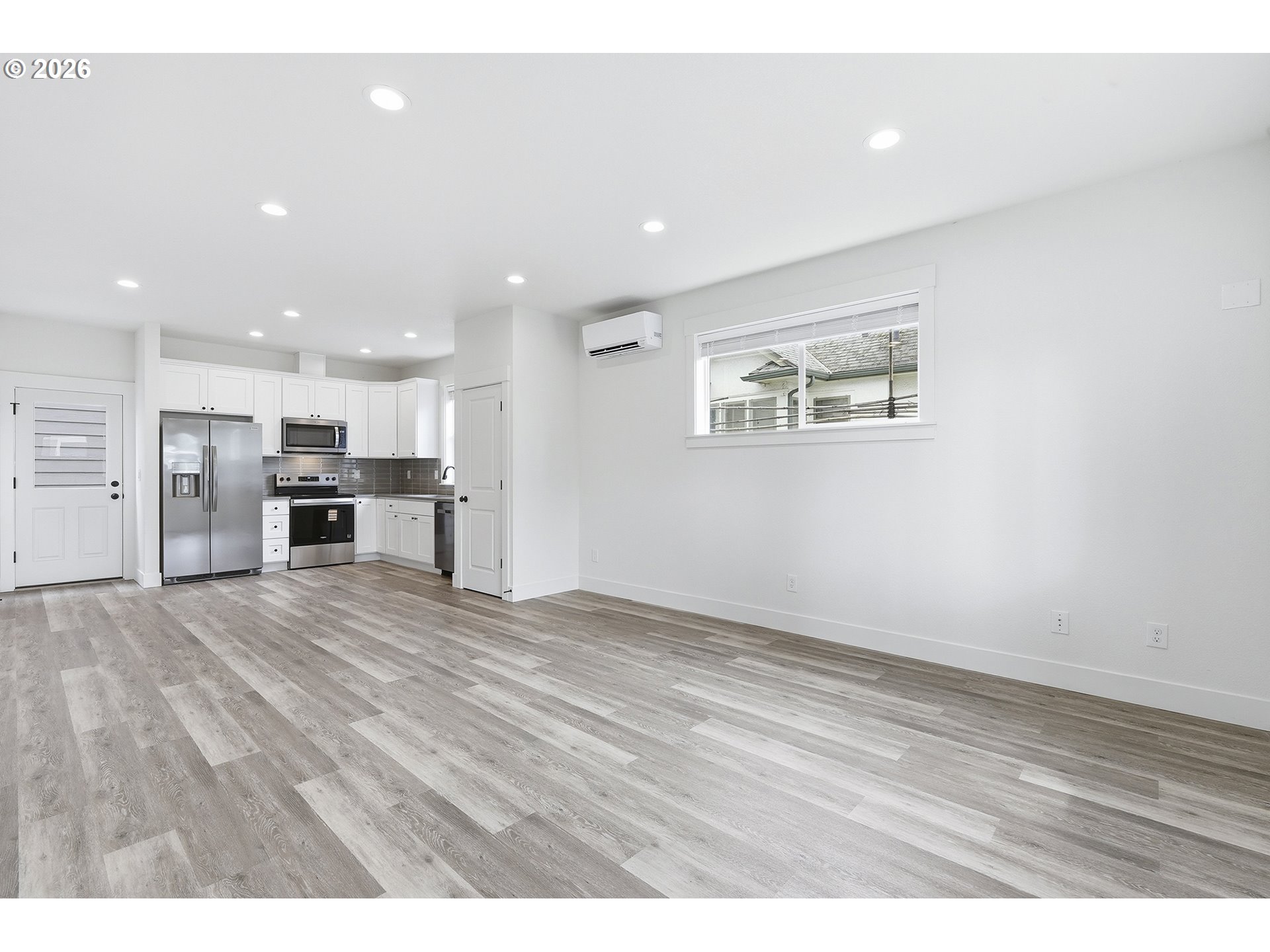 Photo #7: 641392330 Listing: Photo #7