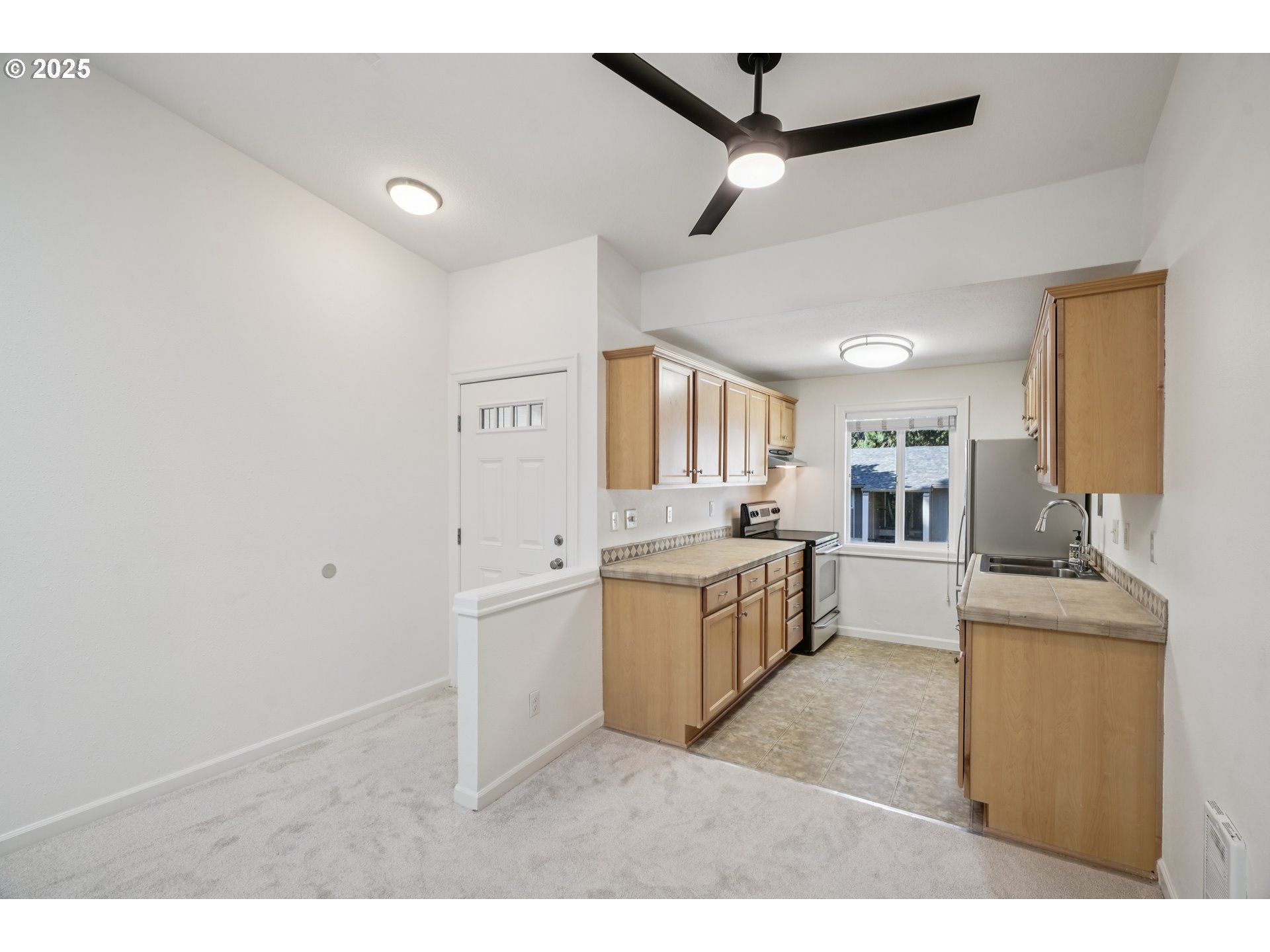 Photo #9: 641917932 Listing: Photo #9