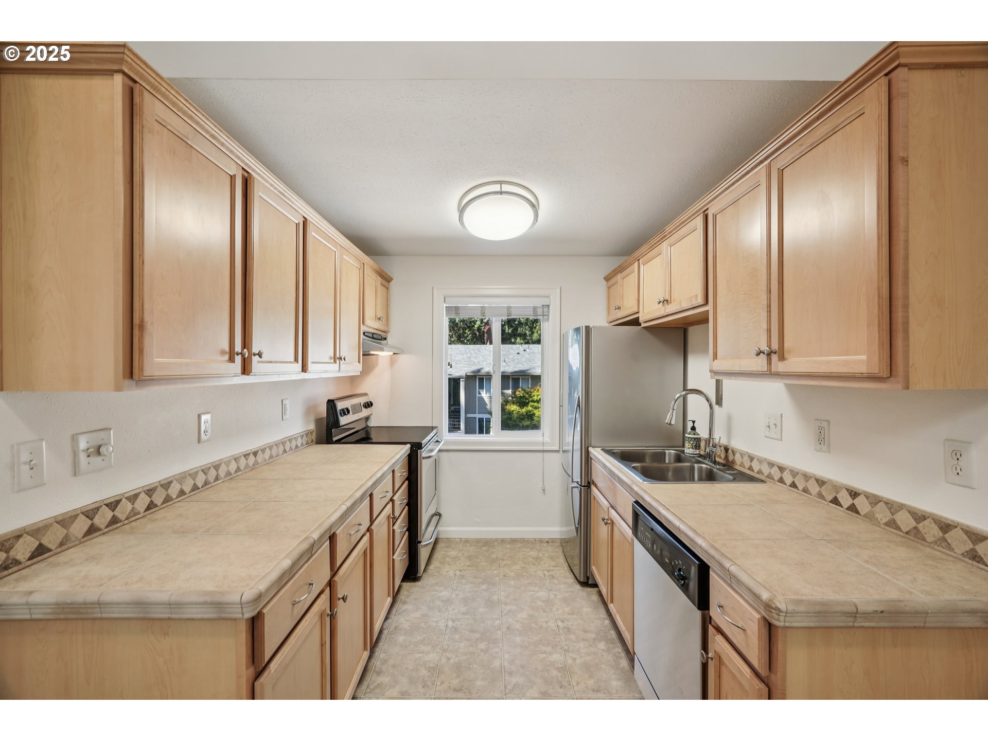 Photo #12: 641917932 Listing: Photo #12