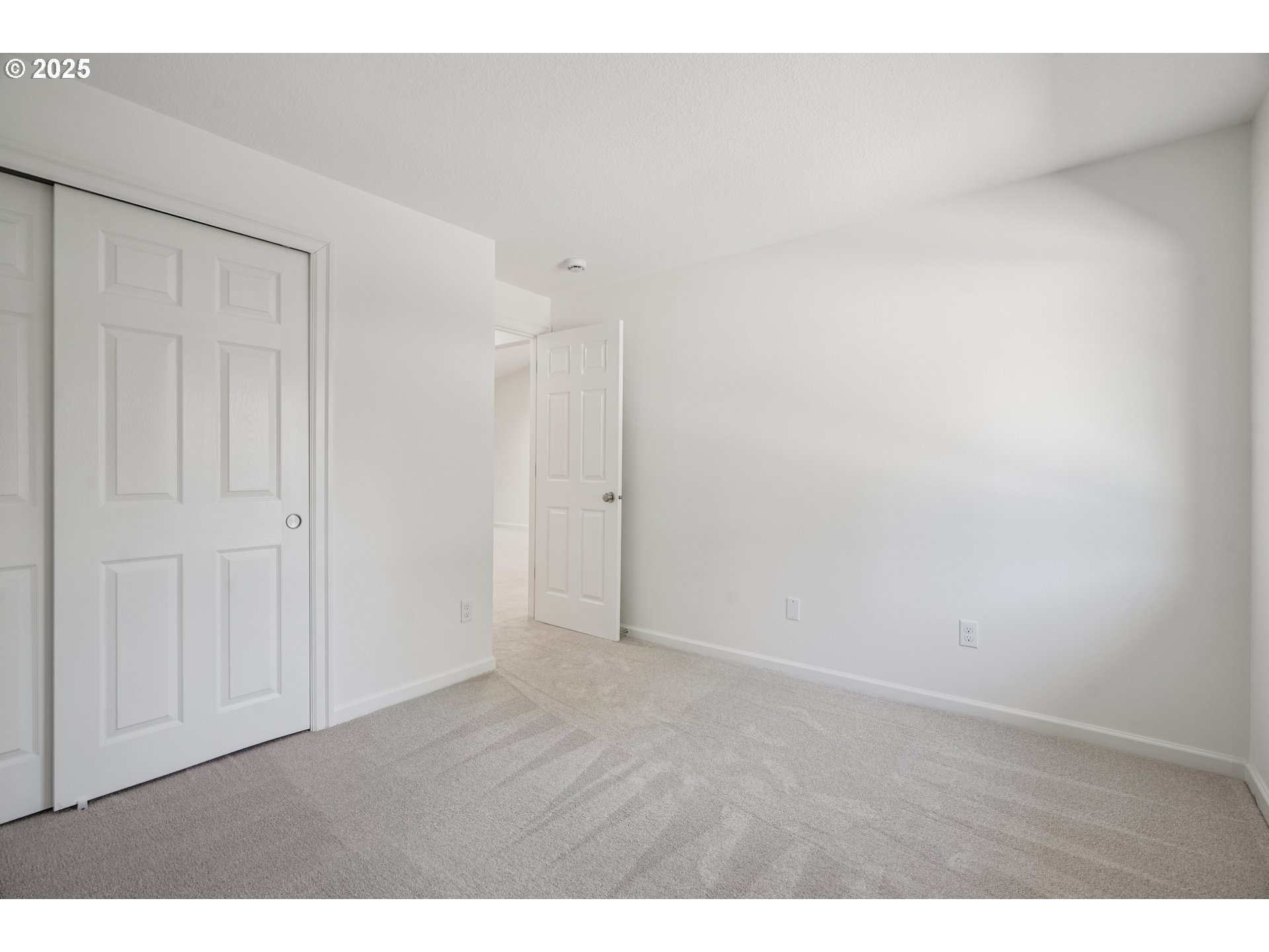 Photo #16: 641917932 Listing: Photo #16