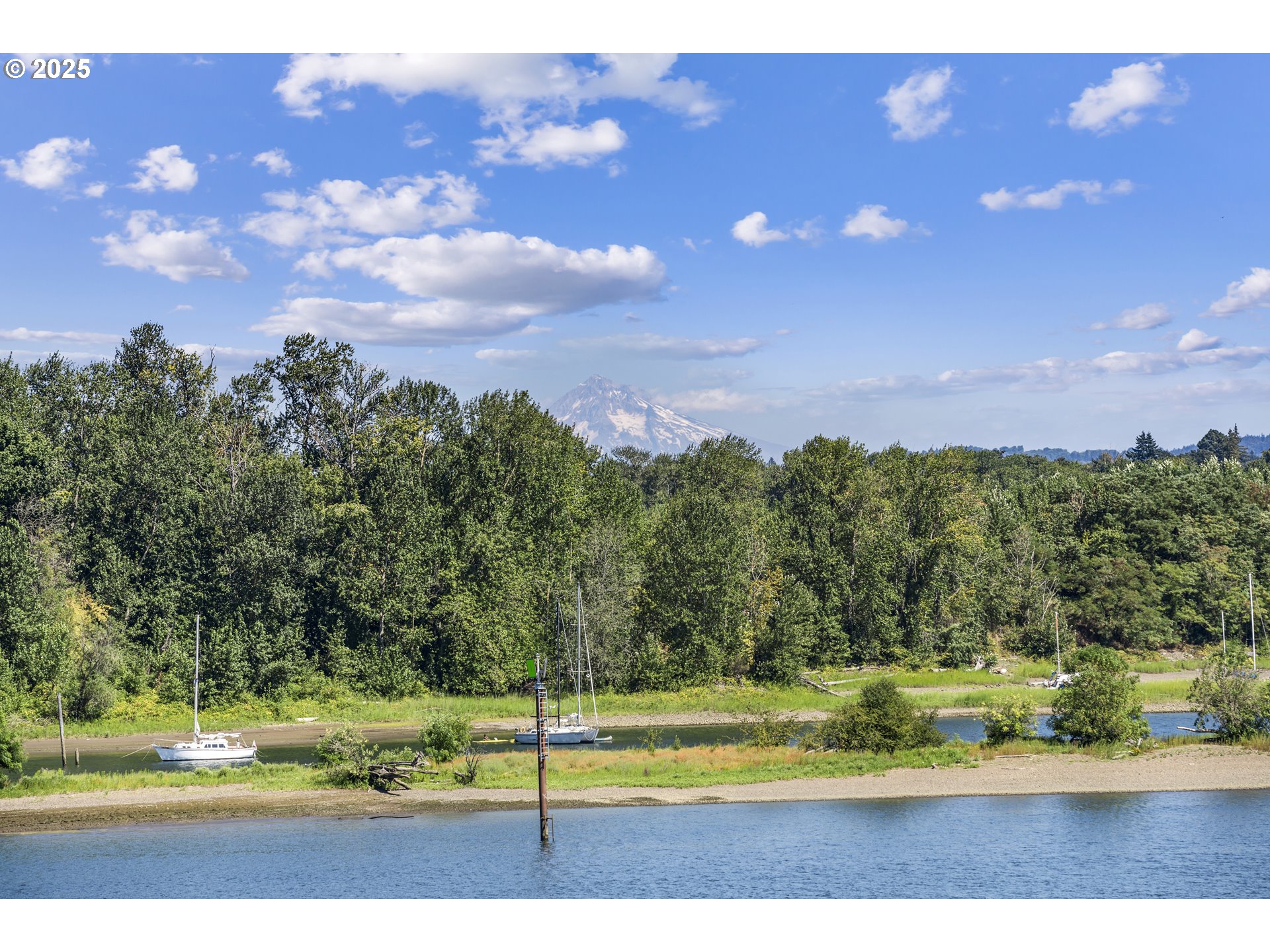 Photo #5: 643226833 Listing 