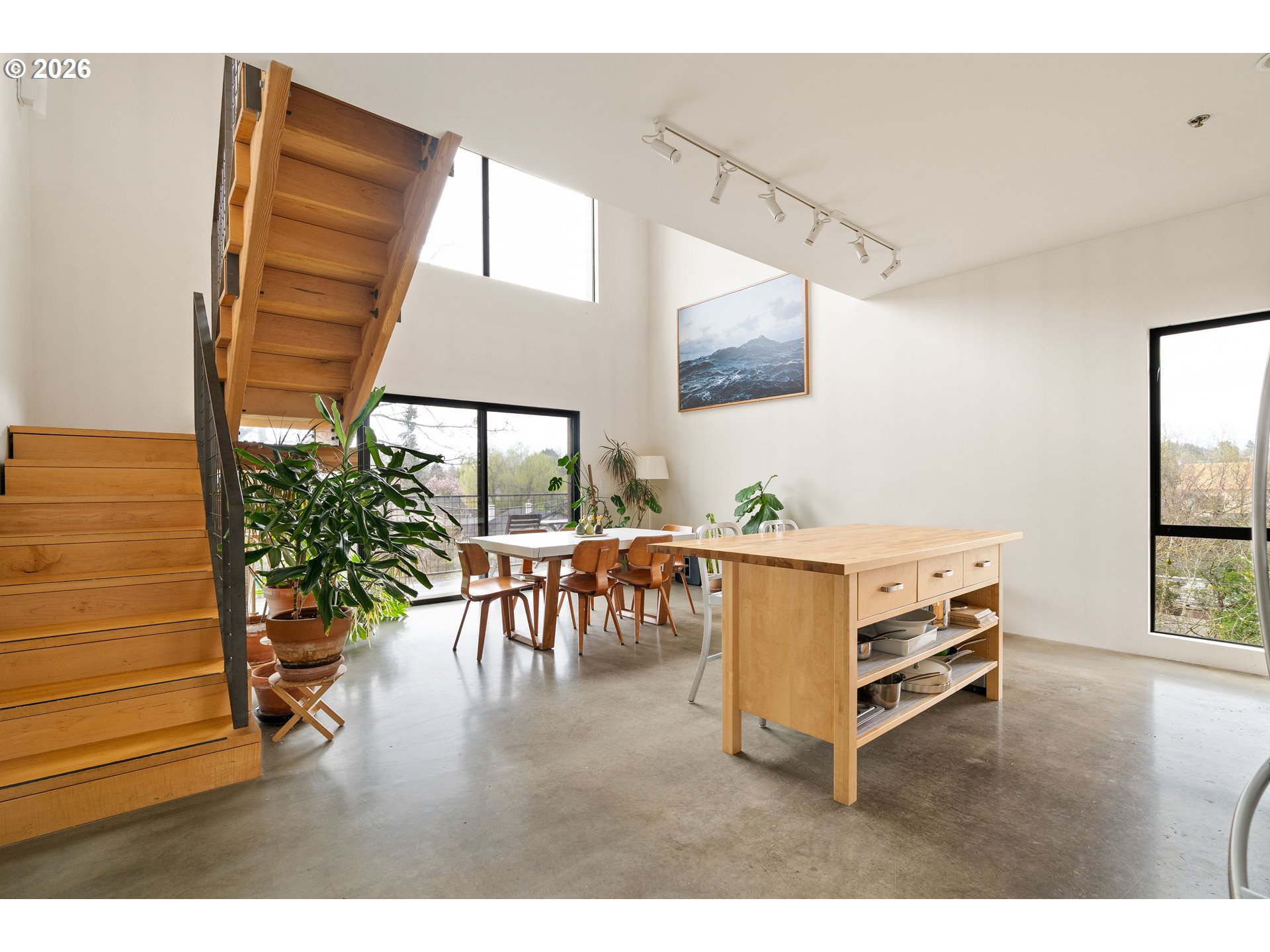 Photo #2: 643337767 Listing: Photo #2