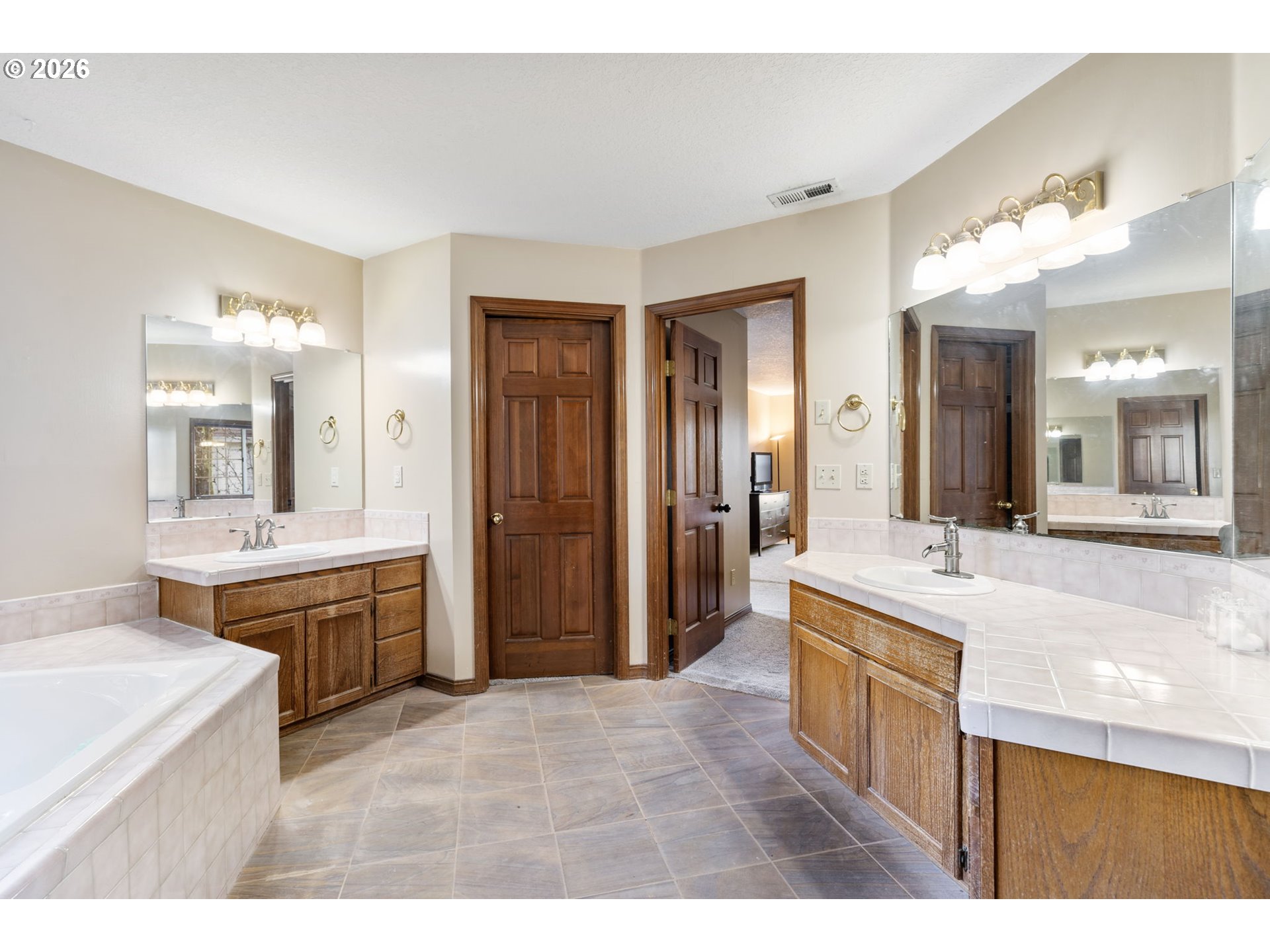 17973 SAINT CLAIR DR, Lake Oswego, OR, 97034