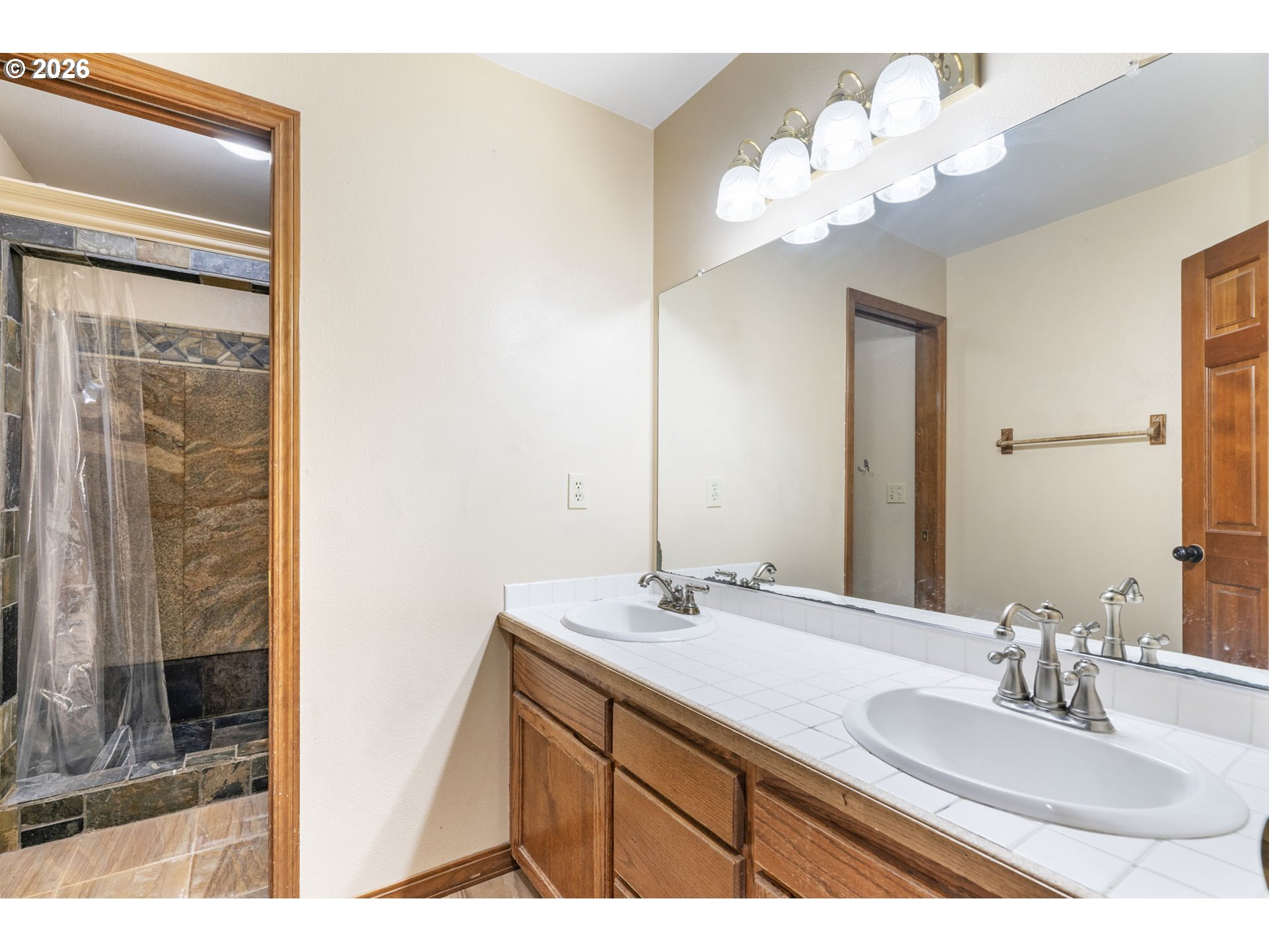 17973 SAINT CLAIR DR, Lake Oswego, OR, 97034