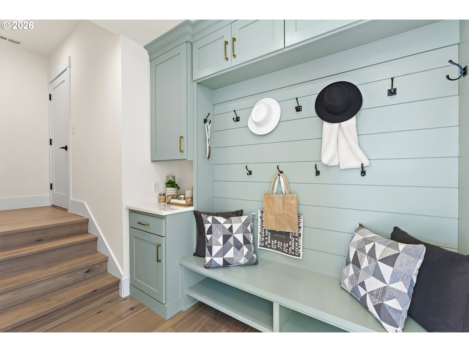 22872 WEATHERHILL RD, West Linn, OR, 97068