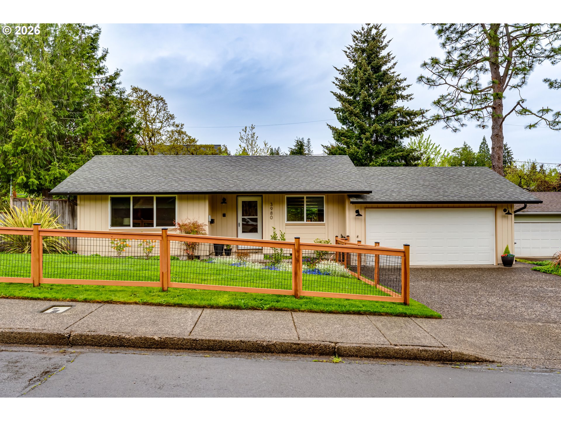 487 W 19TH AVE, Eugene, OR, 97401