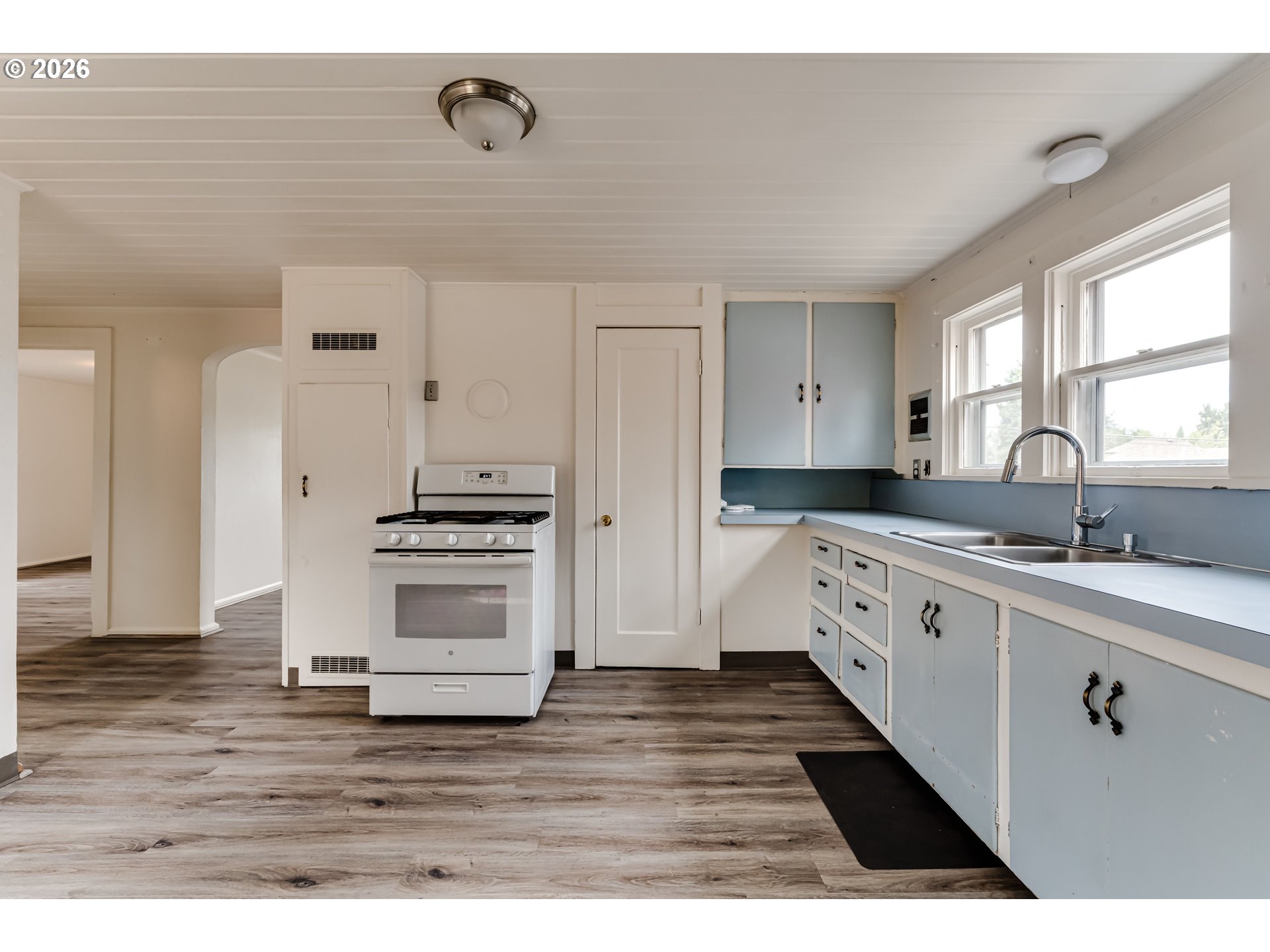 Property photo 7 of 21