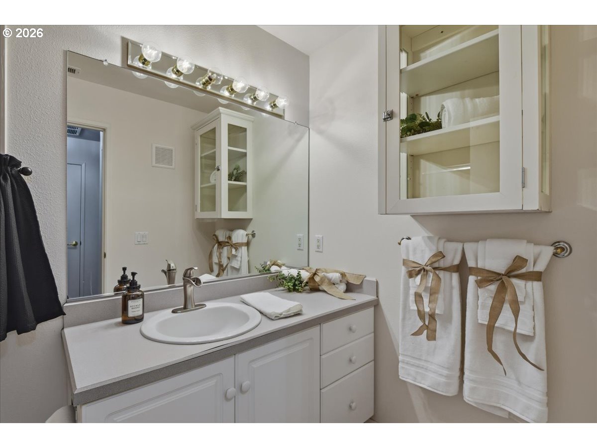 Photo #19: 645739908 Listing: Photo #19