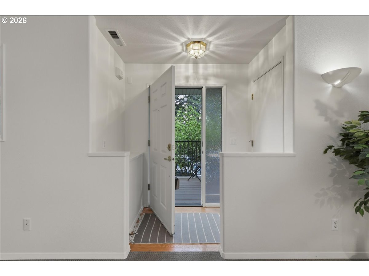 Photo #6: 645739908 Listing: Photo #6