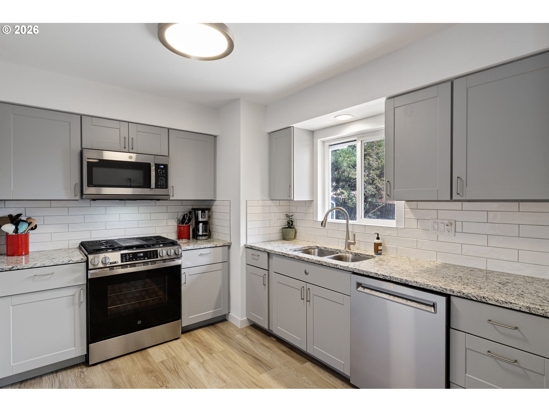 1121 NE HAWTHORNE AVE, Myrtle Creek, OR 97457