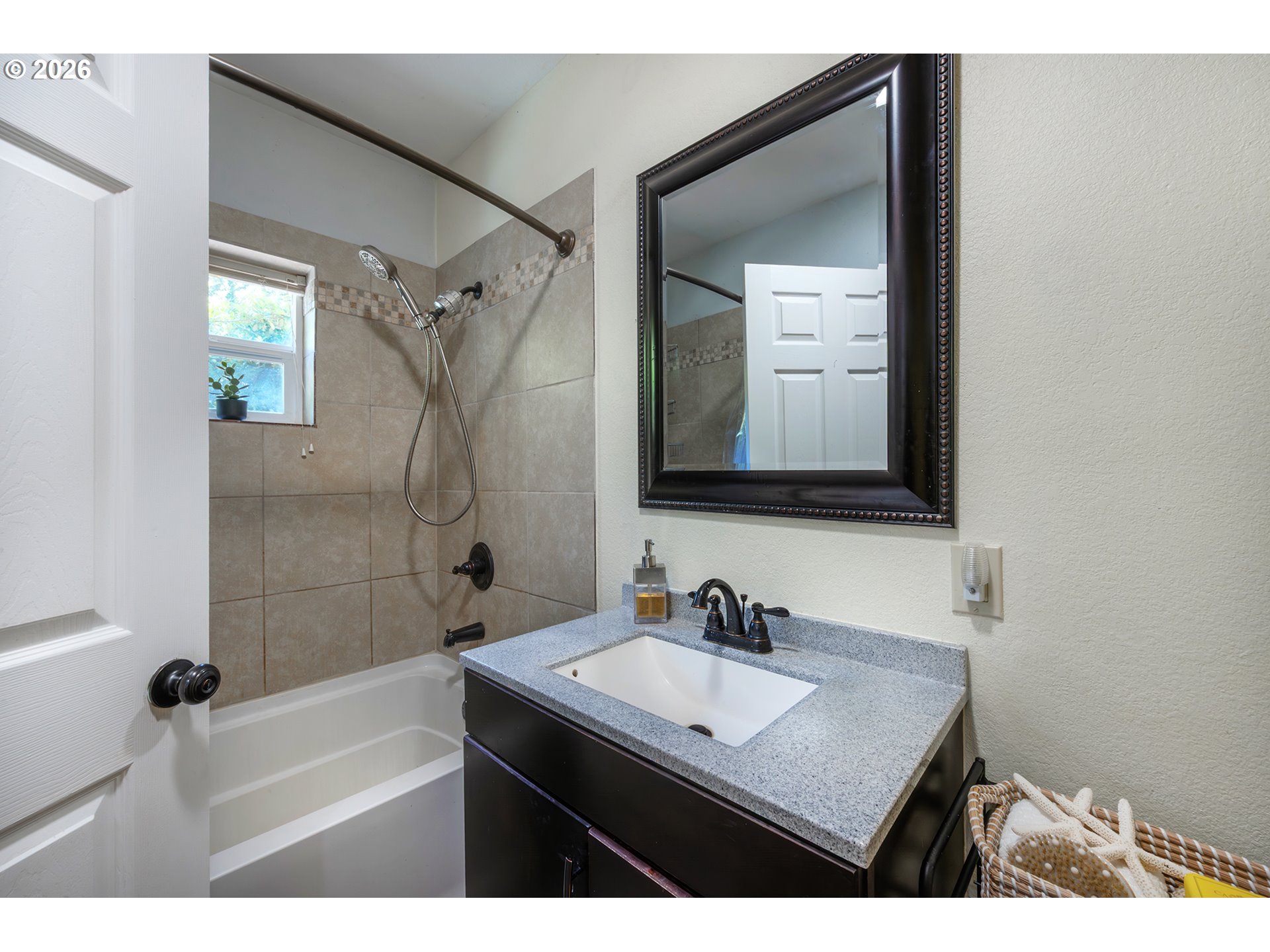 Property photo 21 of 48
