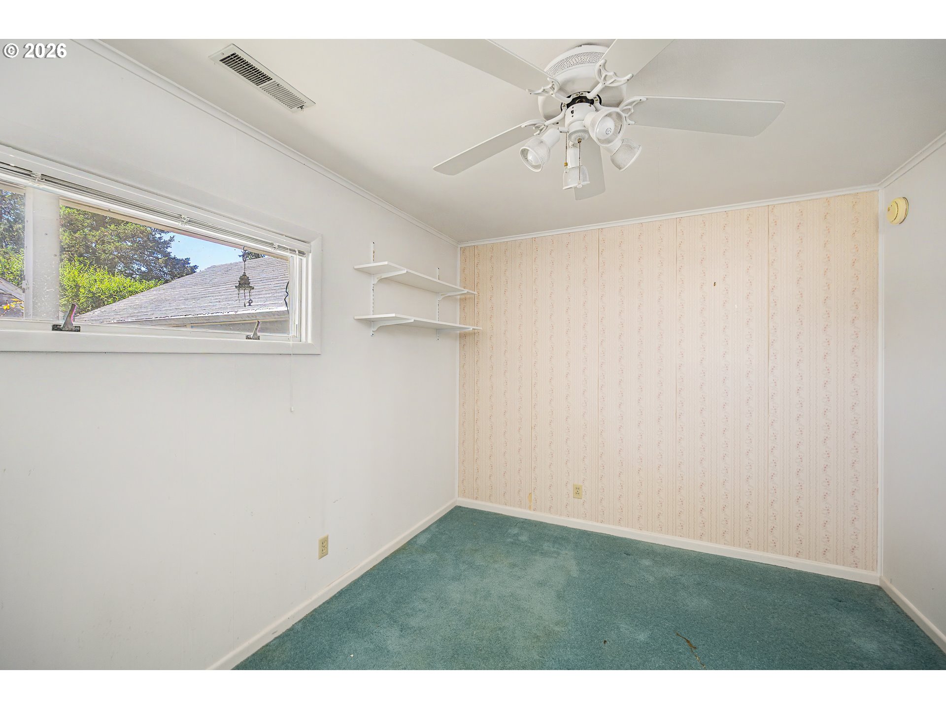 Property photo 16 of 34