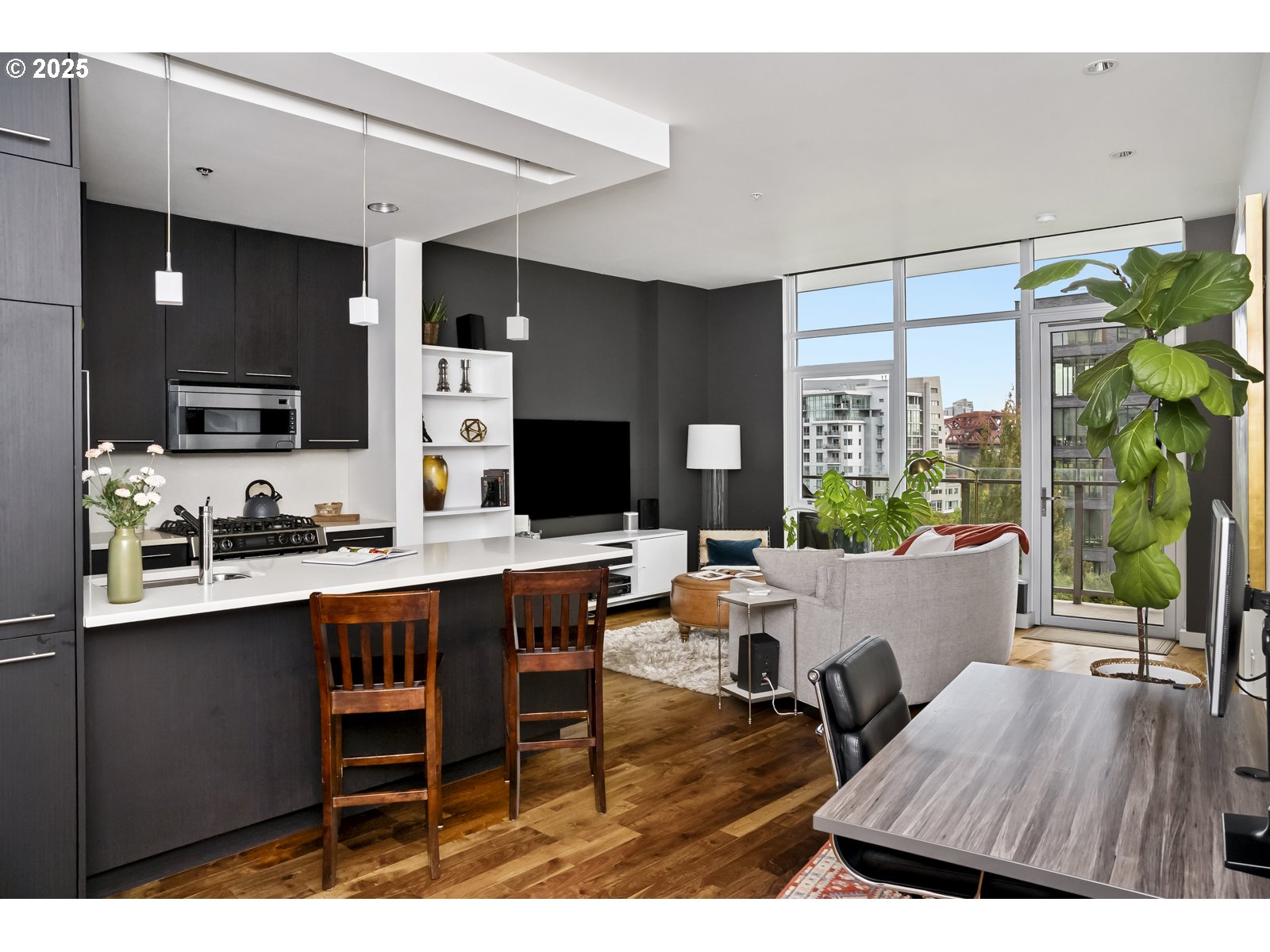 Photo #5: 646320851 Listing 