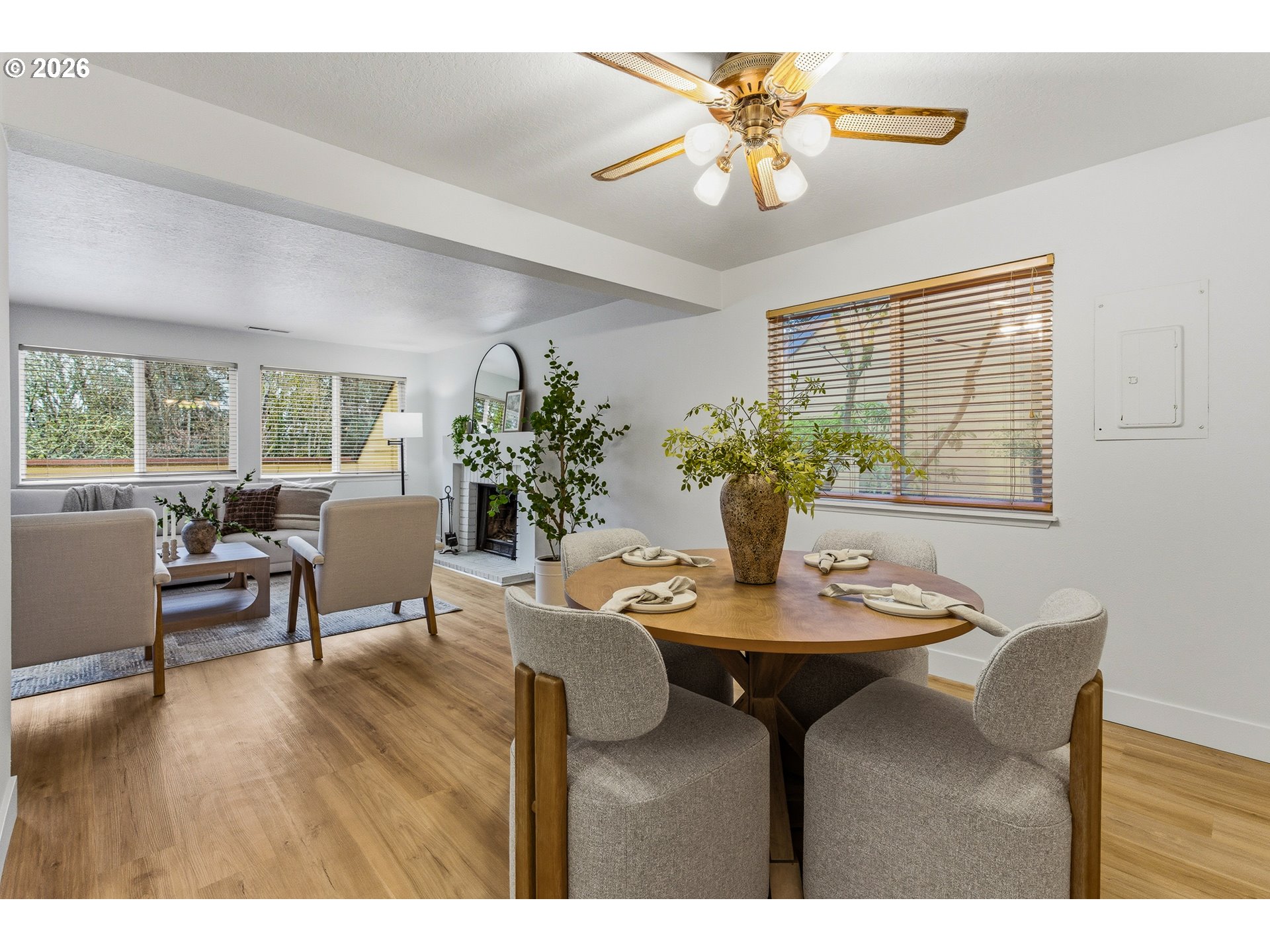 Photo #5: 647748340 Listing: Photo #5