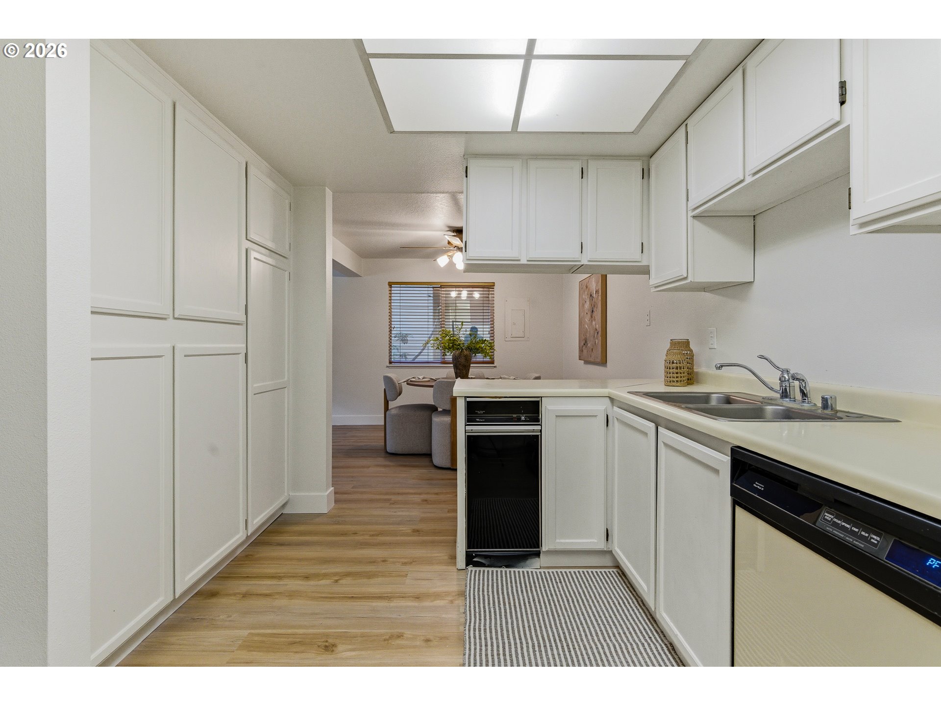 Photo #14: 647748340 Listing: Photo #14