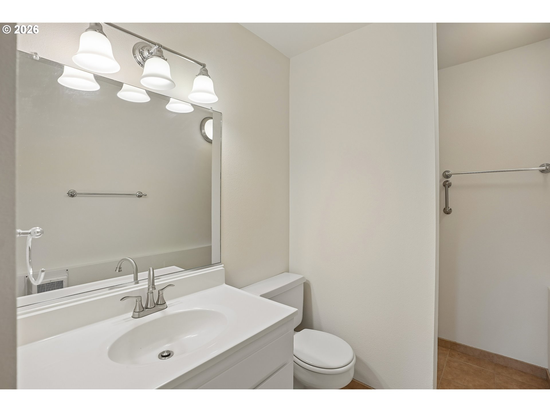 Photo #20: 647903505 Listing: Photo #20