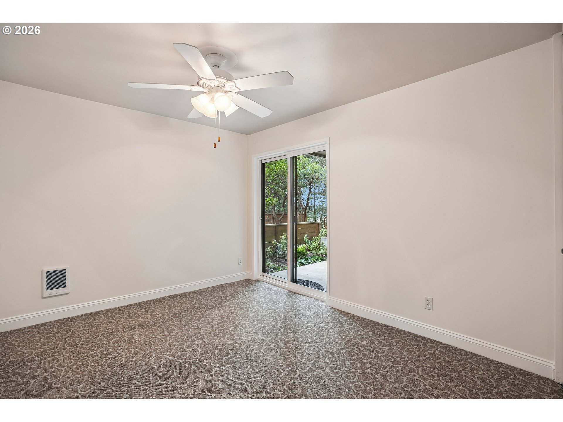 Photo #6: 647903505 Listing: Photo #6