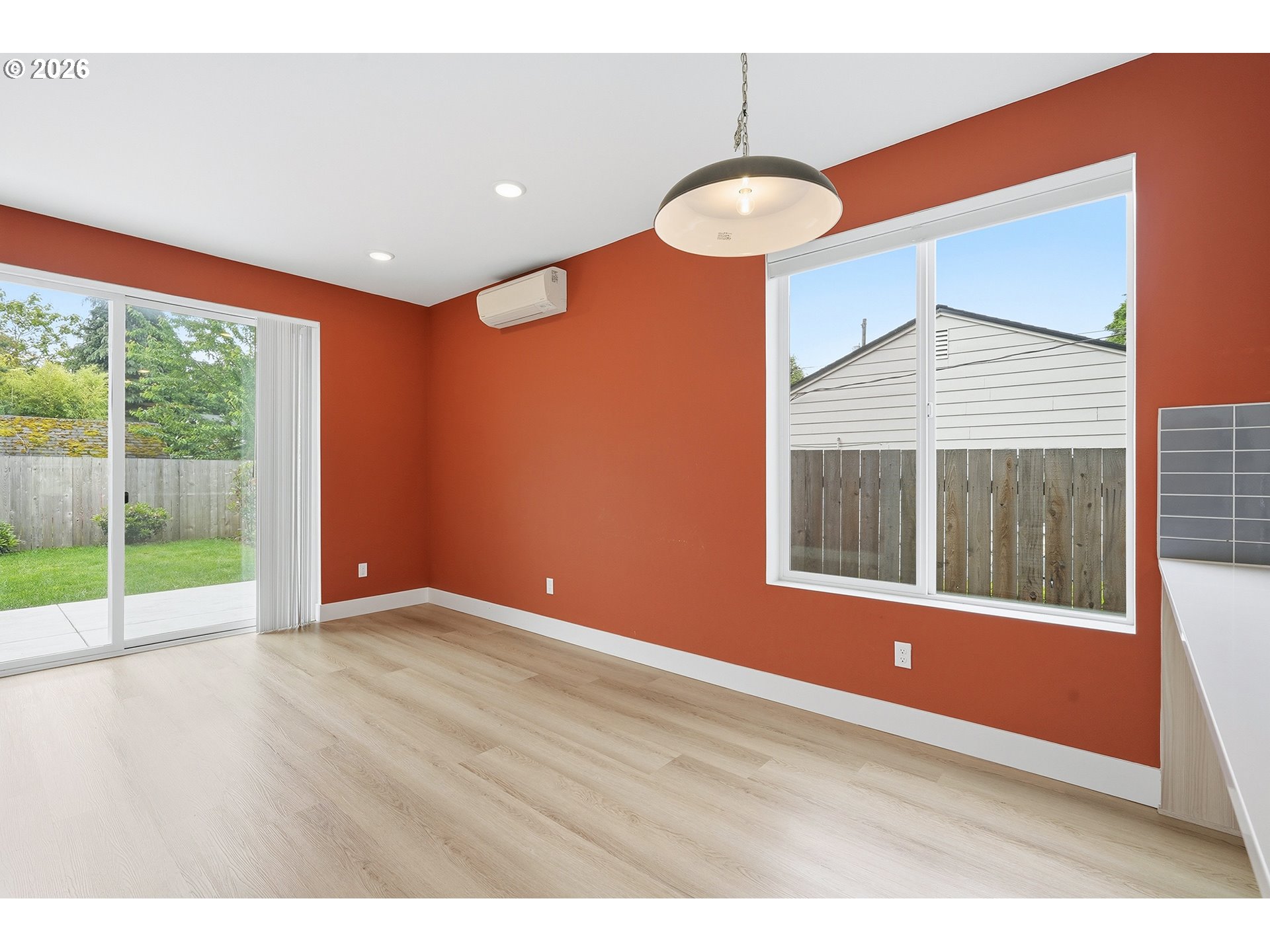 Photo #10: 647957976 Listing: Photo #10