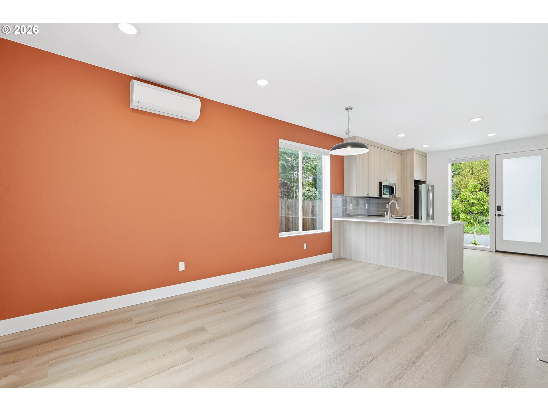 Photo #15: 647957976 Listing: Photo #15