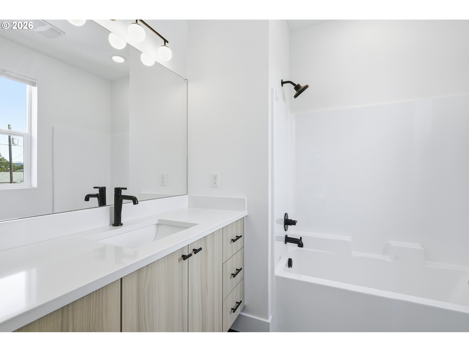 Photo #22: 647957976 Listing: Photo #22