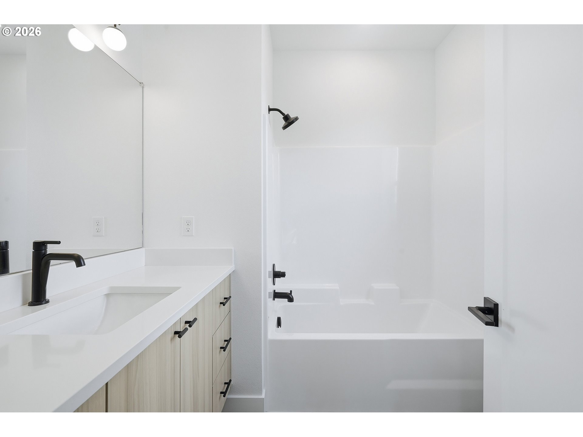 Photo #23: 647957976 Listing: Photo #23