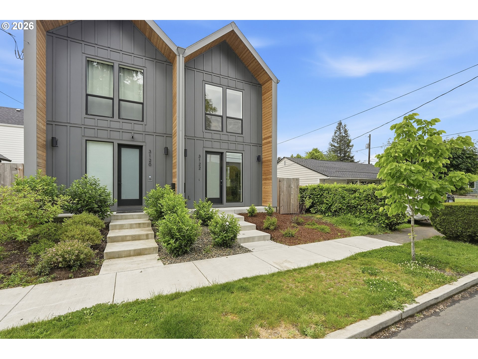 Photo #2: 647957976 Listing: Photo #2