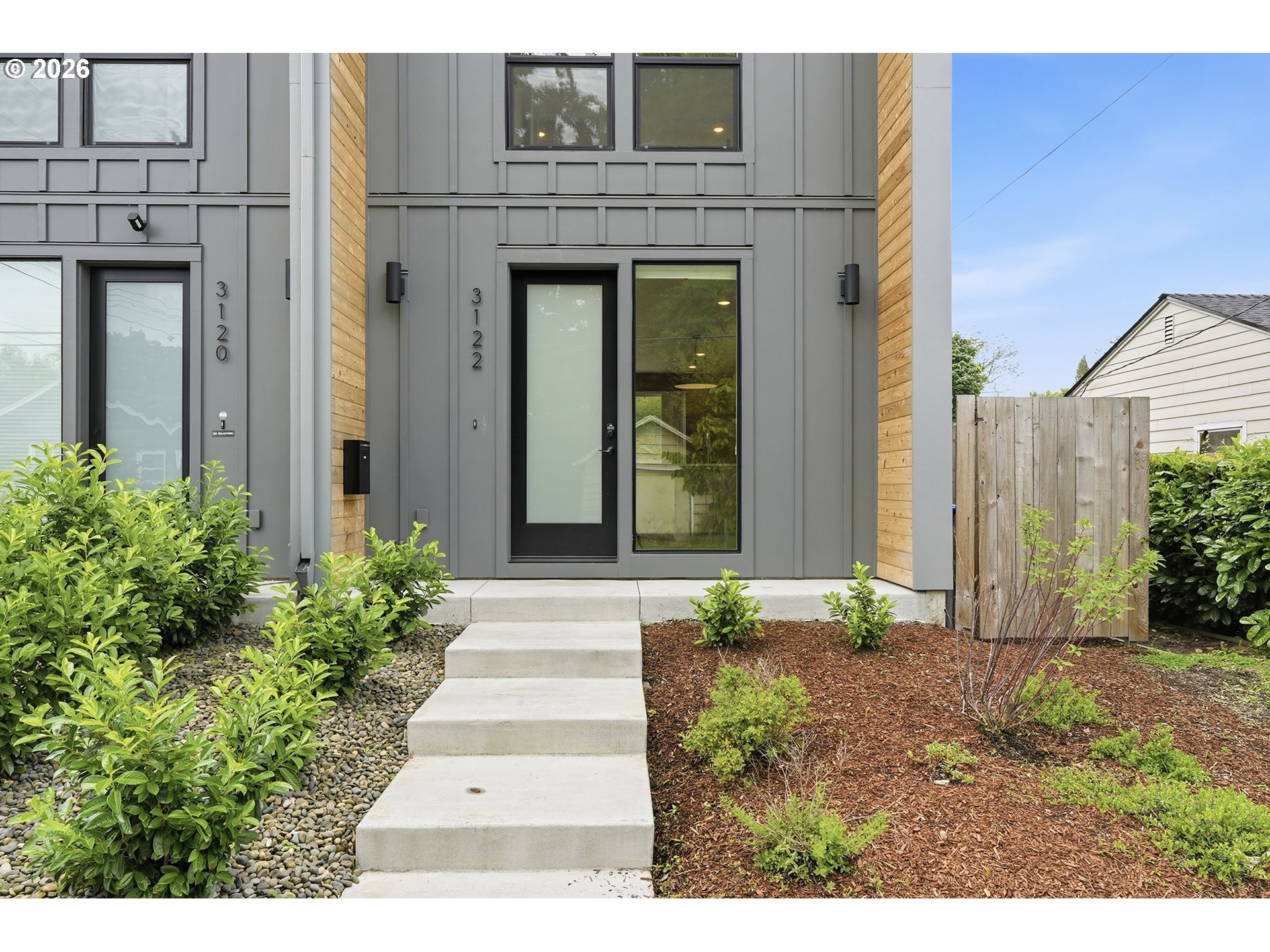 Photo #3: 647957976 Listing: Photo #3