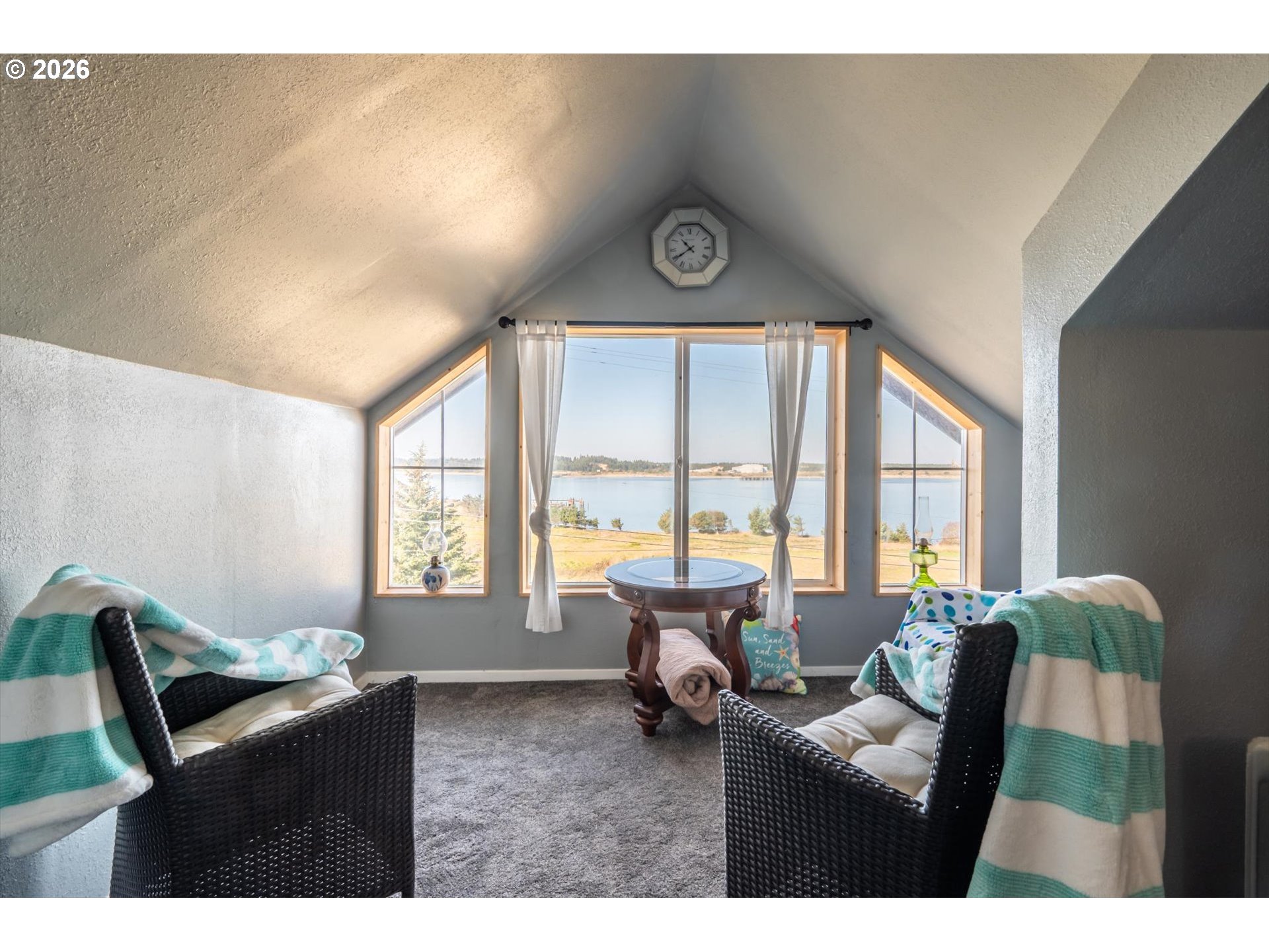 333 N EMPIRE BLVD, Coos Bay, OR 97420