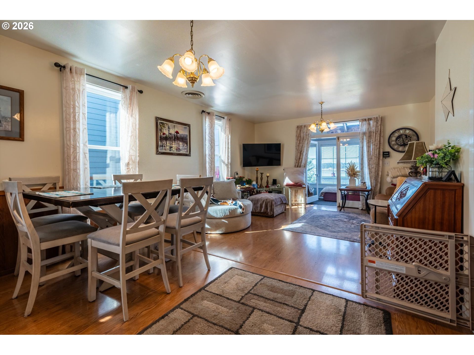 333 N EMPIRE BLVD, Coos Bay, OR 97420