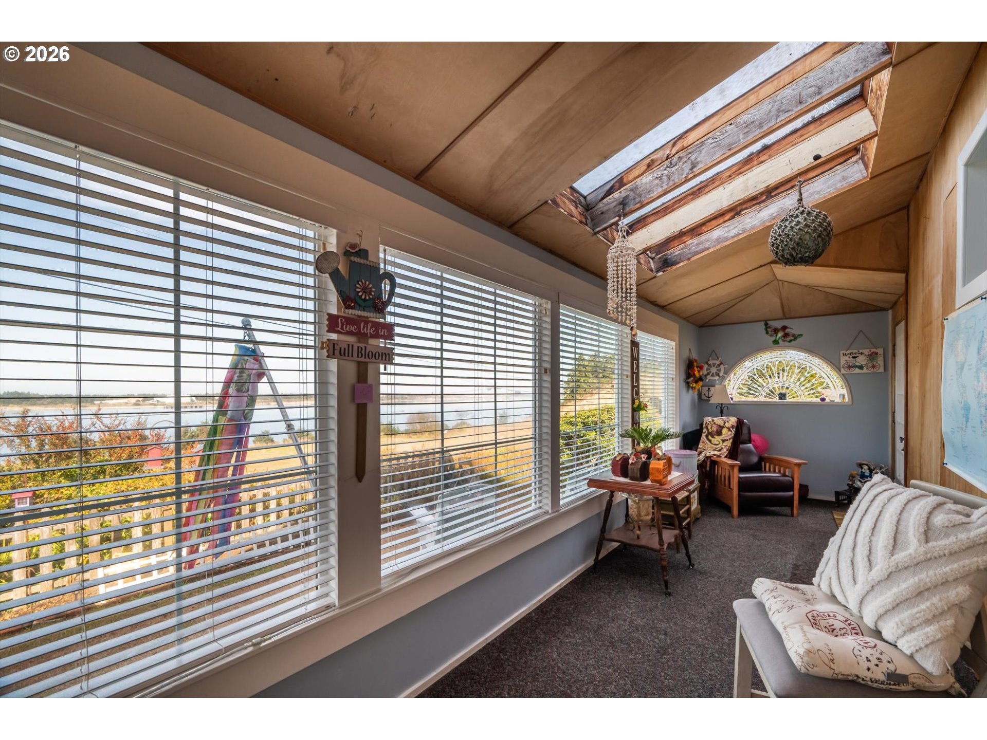 333 N EMPIRE BLVD, Coos Bay, OR 97420