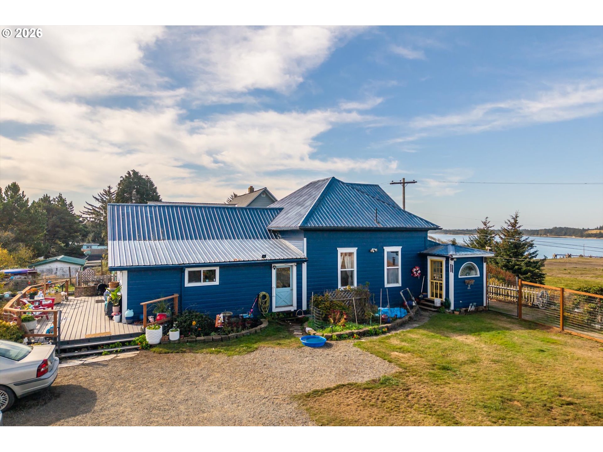 333 N EMPIRE BLVD, Coos Bay, OR 97420