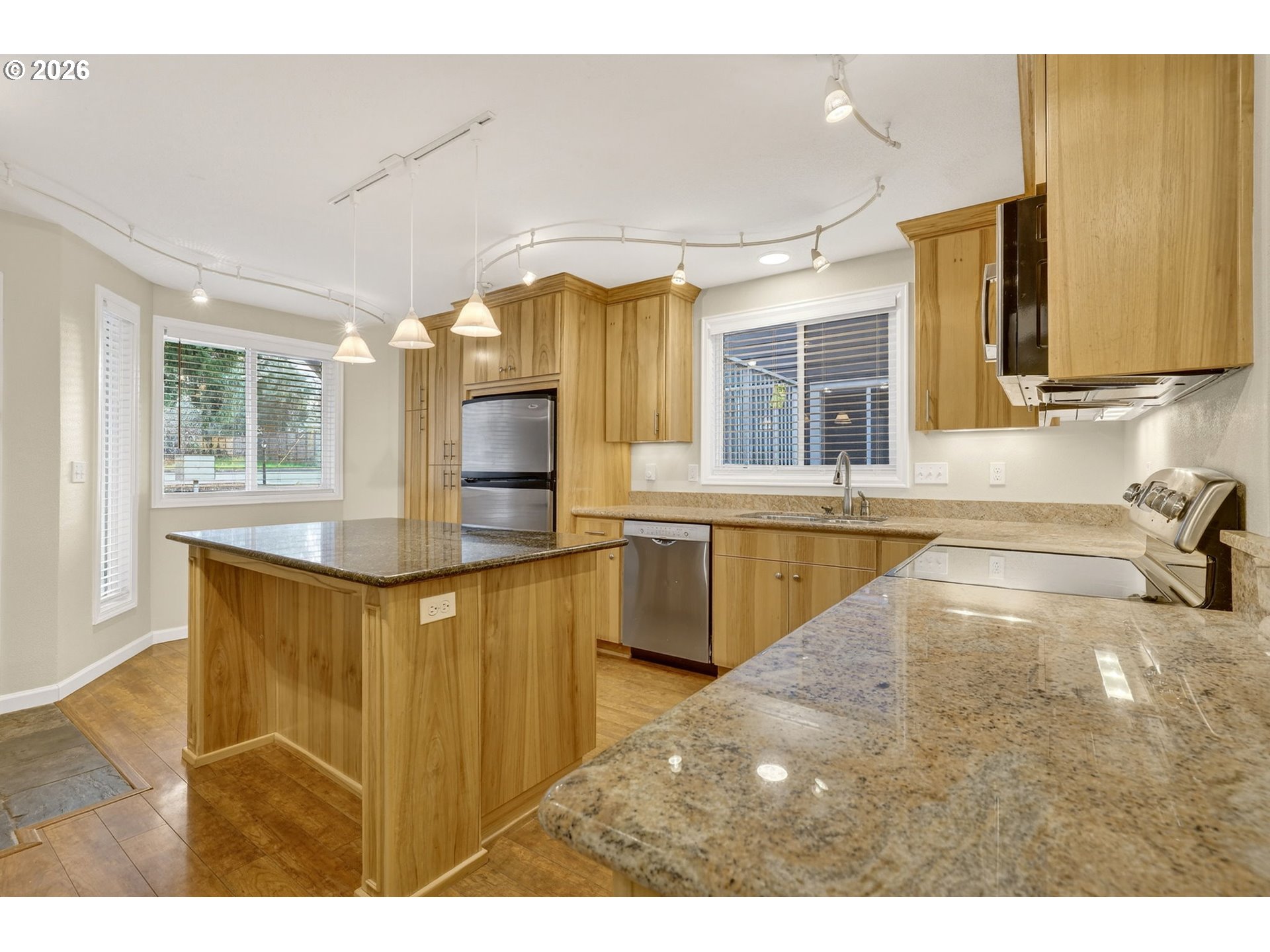 Photo #6: 648877406 Listing: Photo #6