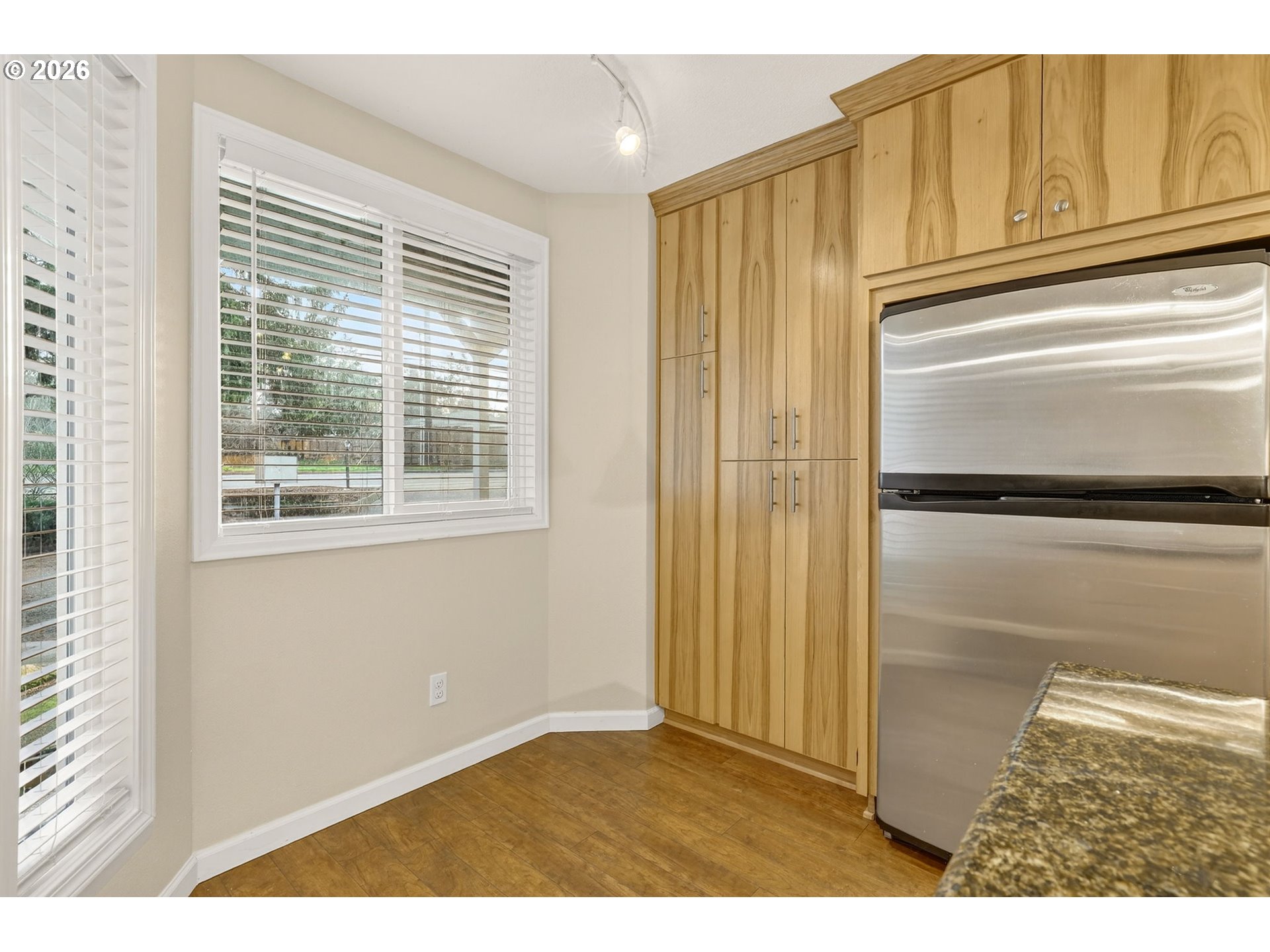 Photo #7: 648877406 Listing: Photo #7