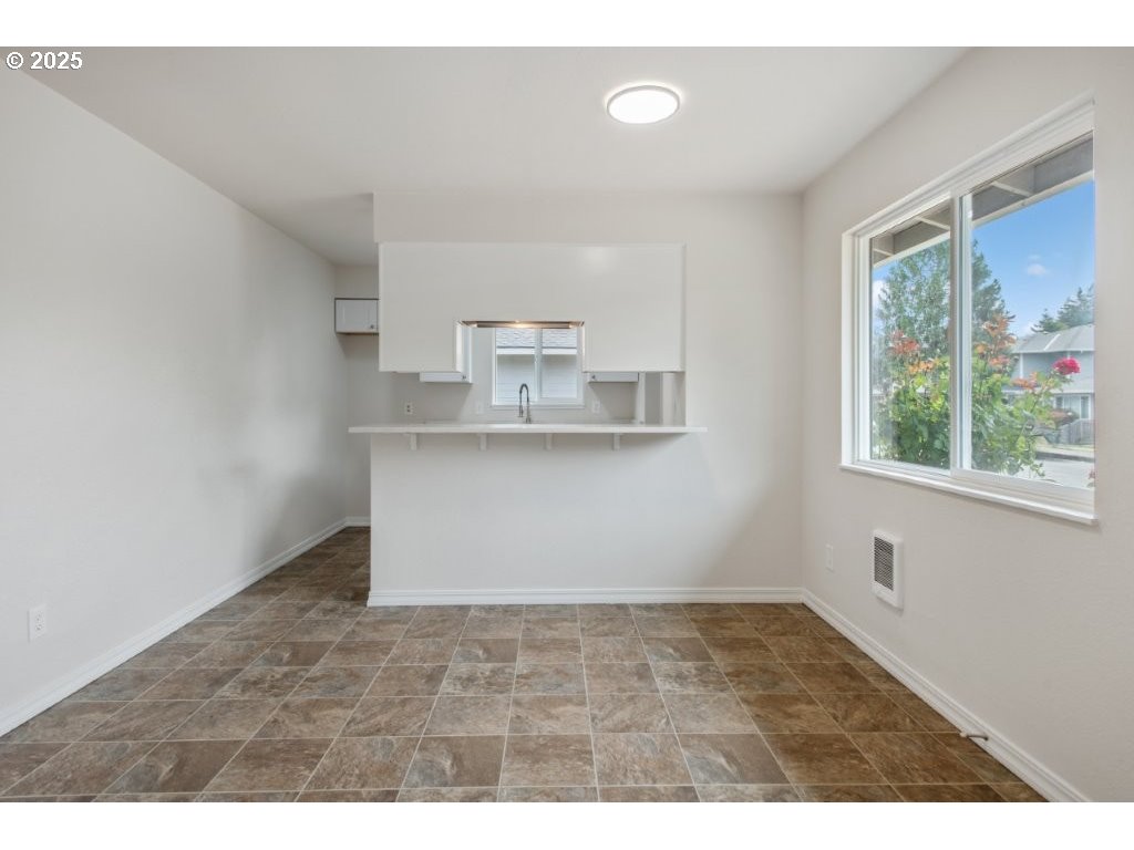 Photo #12: 648893201 Listing: Photo #12