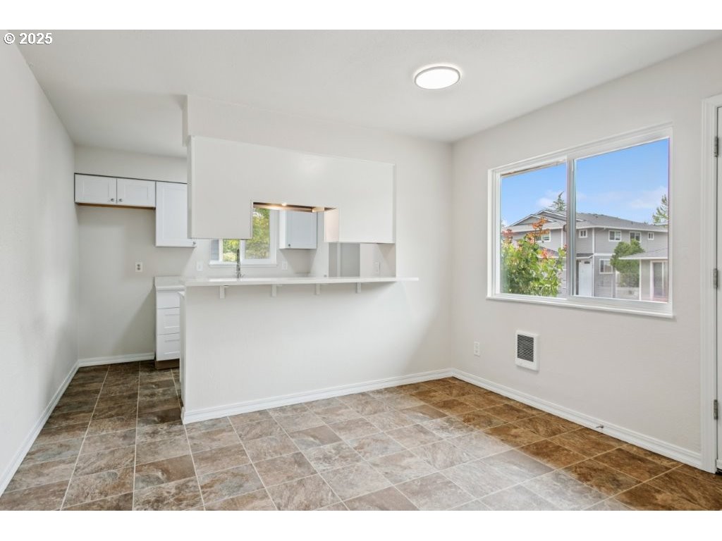Photo #13: 648893201 Listing: Photo #13
