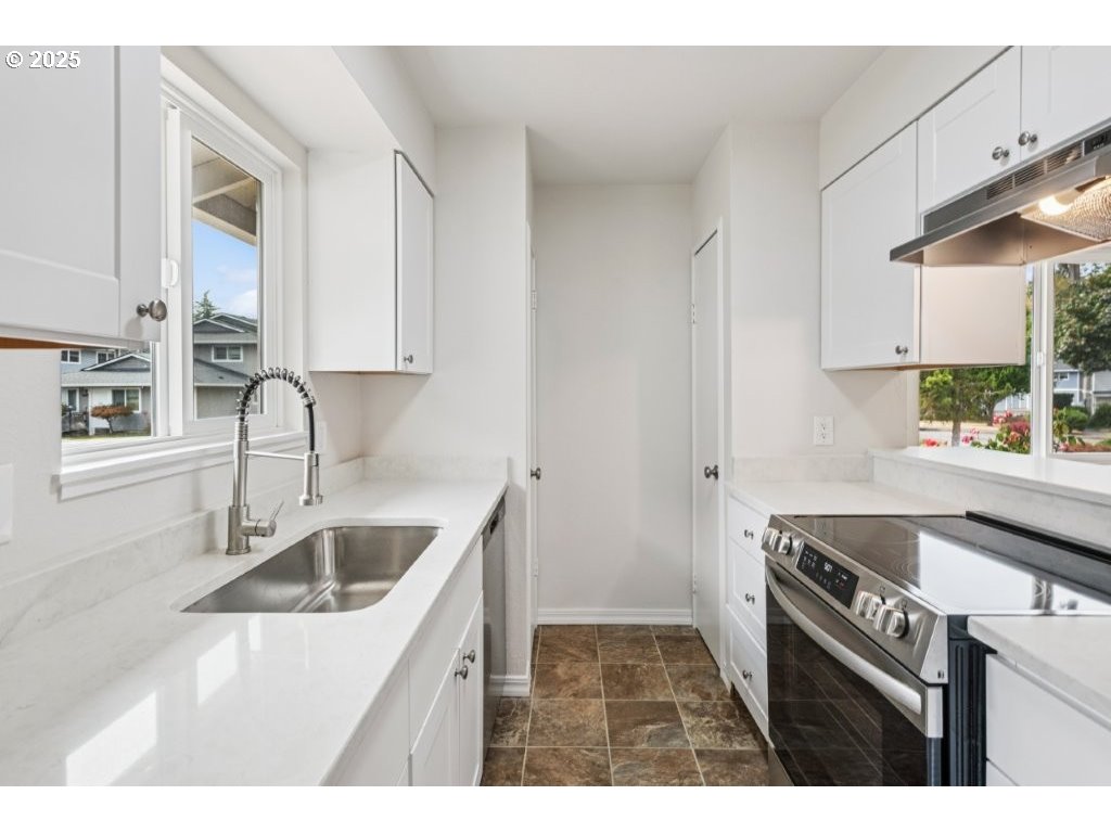 Photo #16: 648893201 Listing: Photo #16