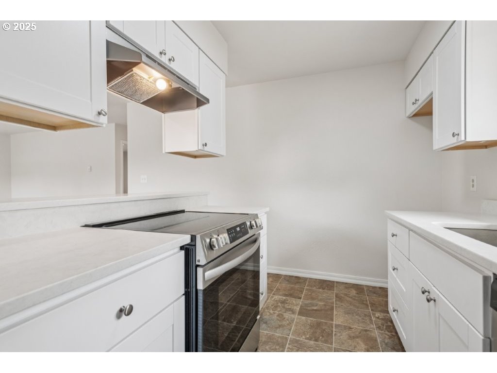 Photo #19: 648893201 Listing: Photo #19