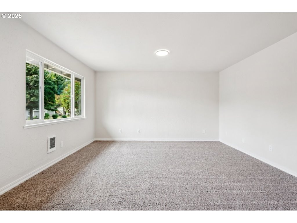 Photo #7: 648893201 Listing: Photo #7