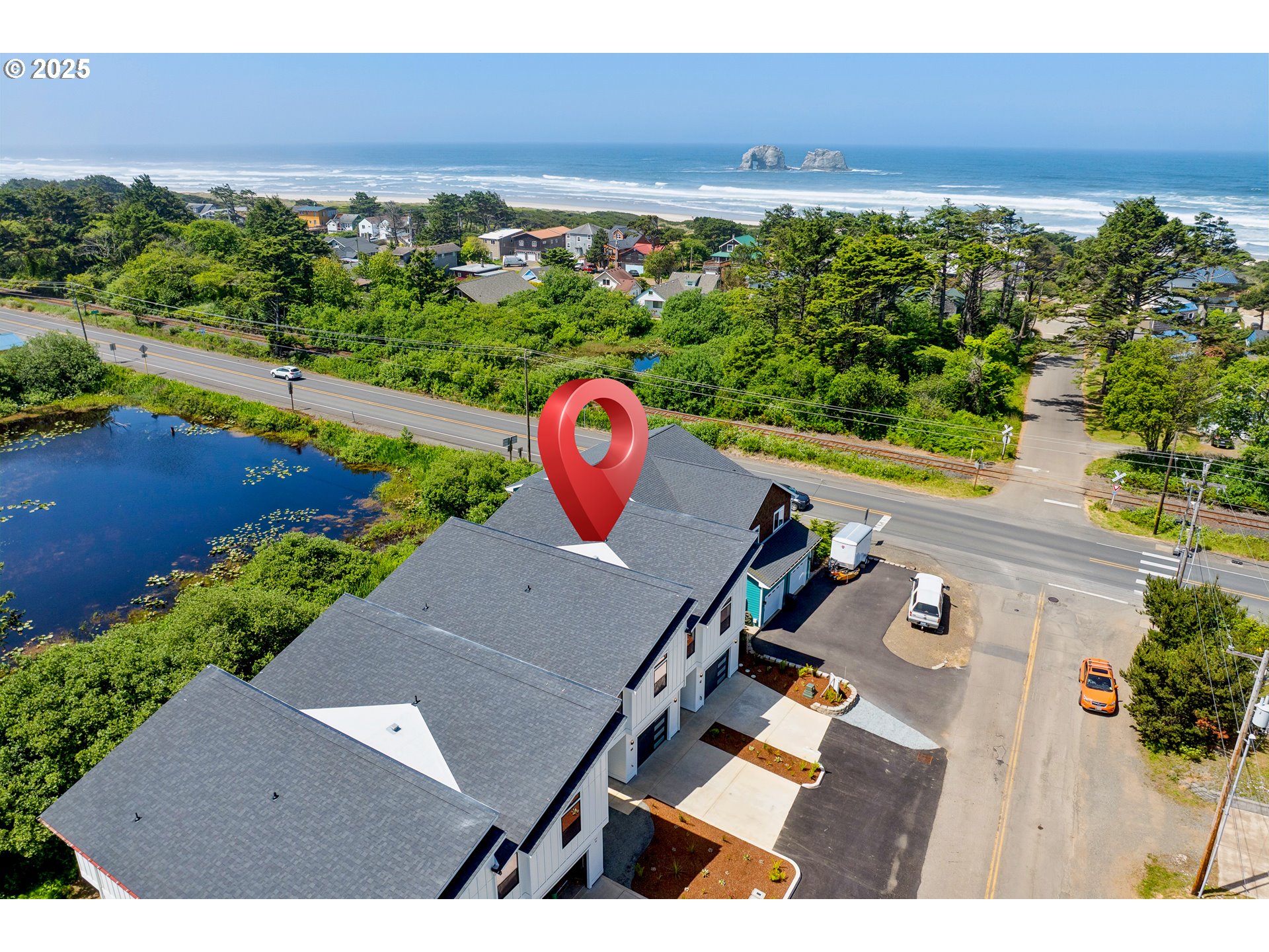 42 Washington ST, Rockaway Beach, OR, 97136