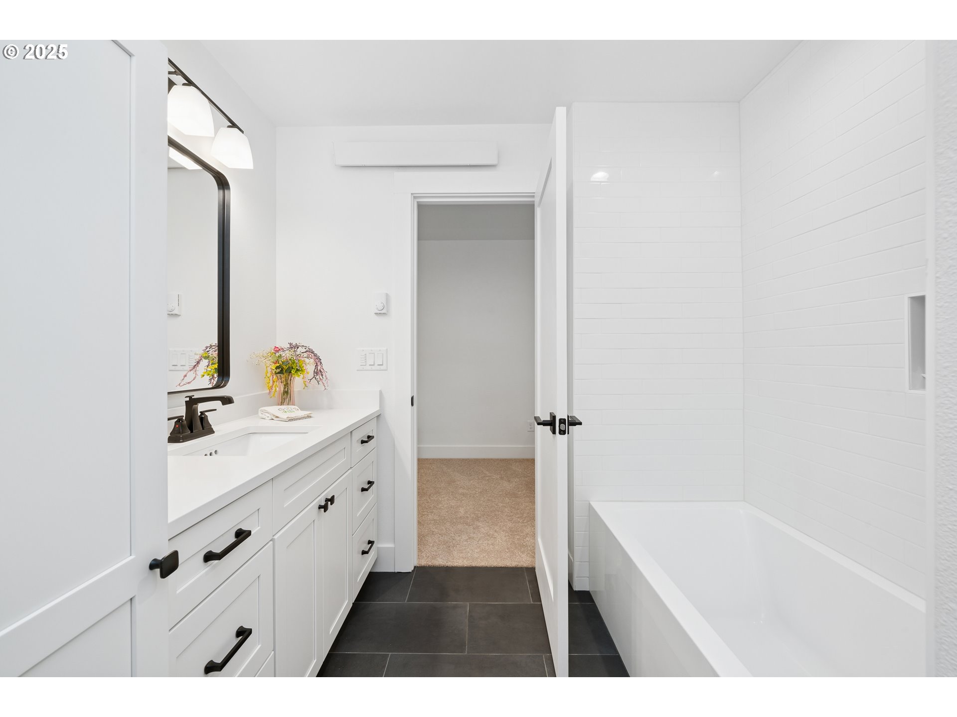 42 Washington ST, Rockaway Beach, OR, 97136