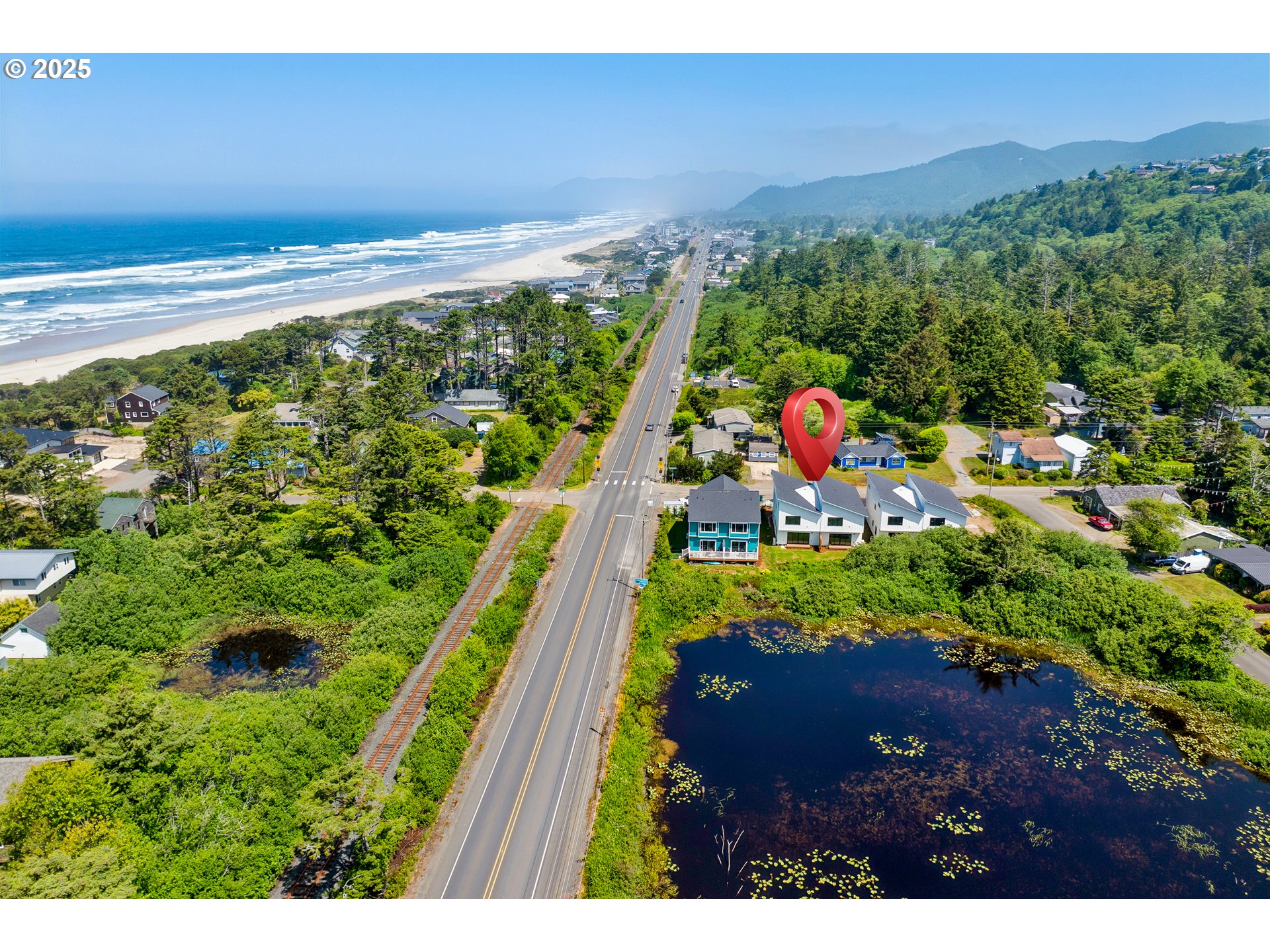 42 Washington ST, Rockaway Beach, OR, 97136