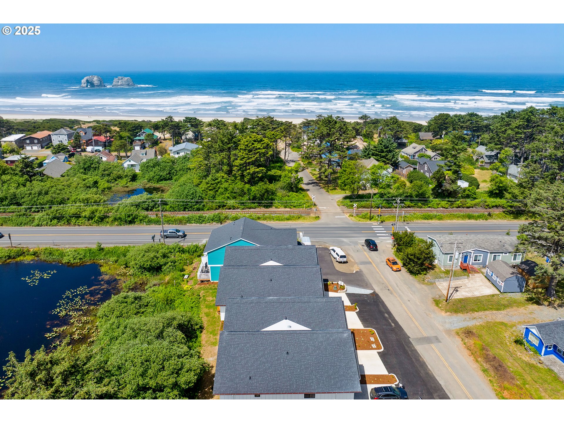 42 Washington ST, Rockaway Beach, OR, 97136