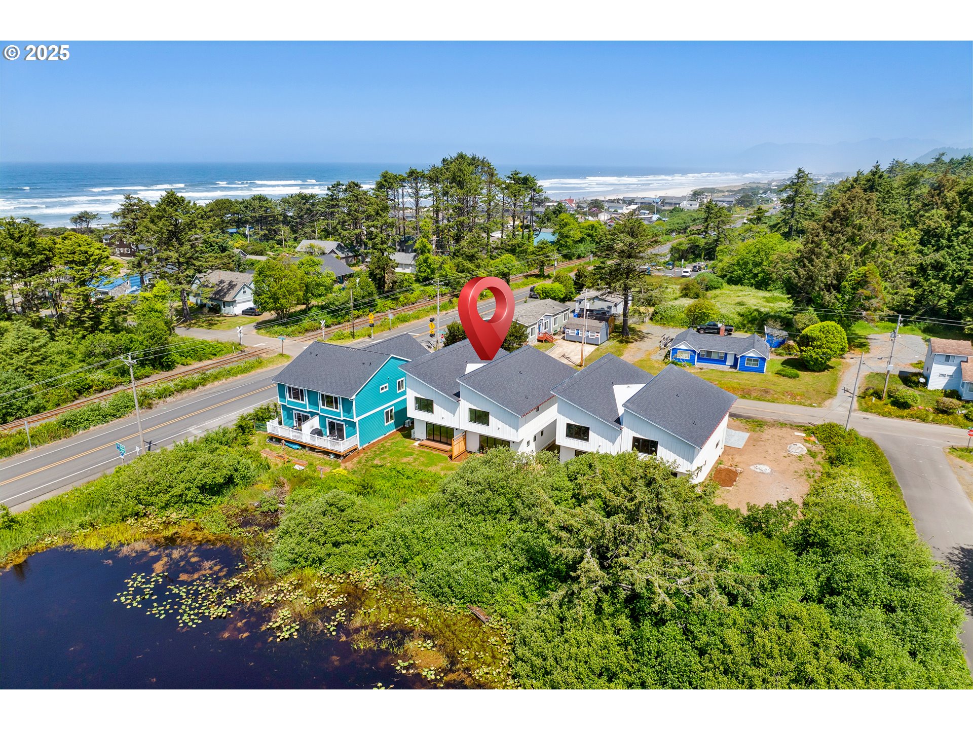 42 Washington ST, Rockaway Beach, OR, 97136
