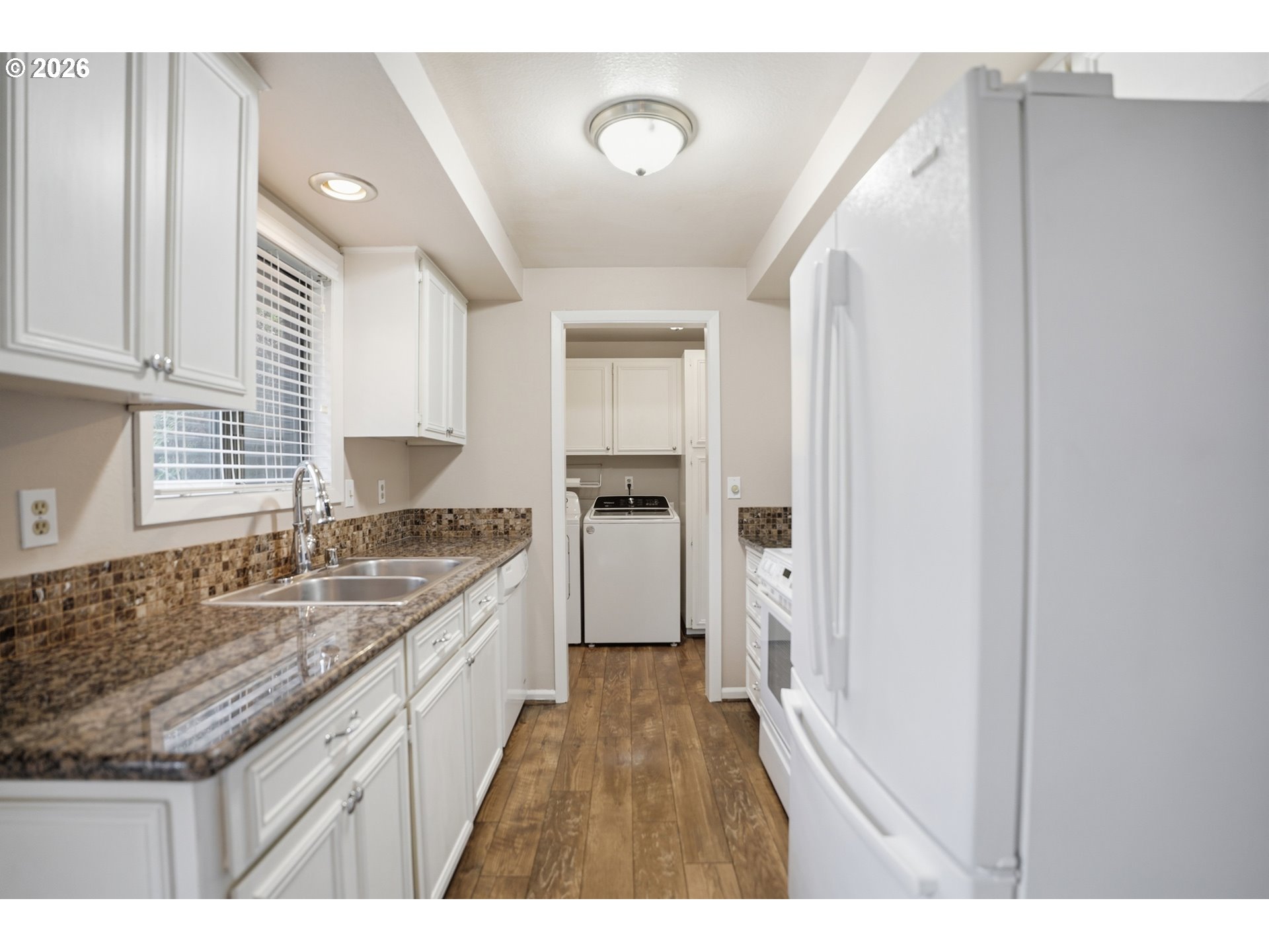 Photo #2: 650569288 Listing: Photo #2