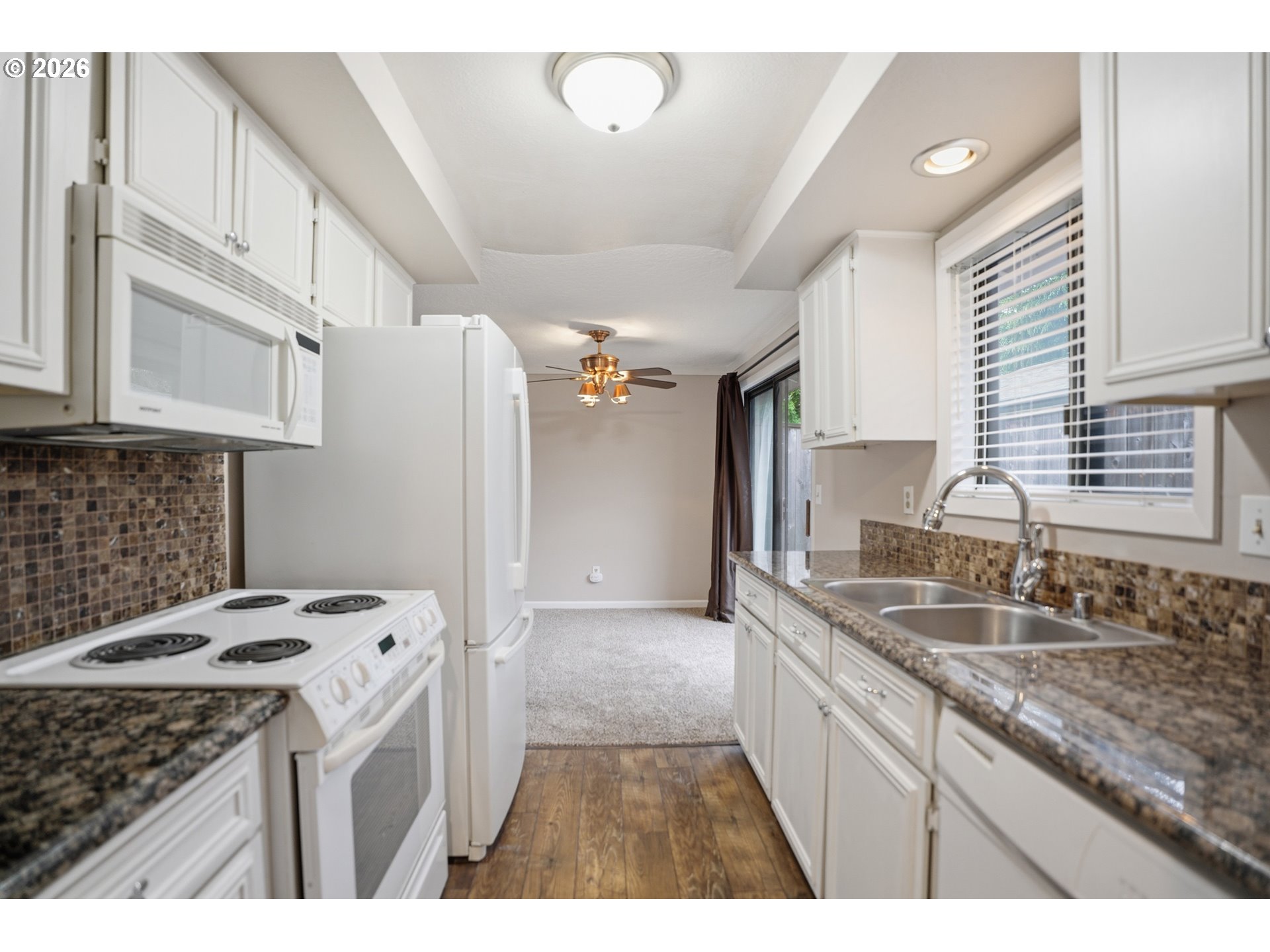 Photo #3: 650569288 Listing: Photo #3